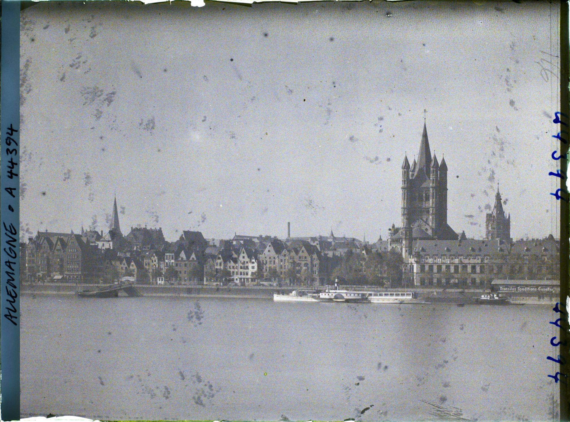 Image représentant Les quais vers le Grand Saint Martin