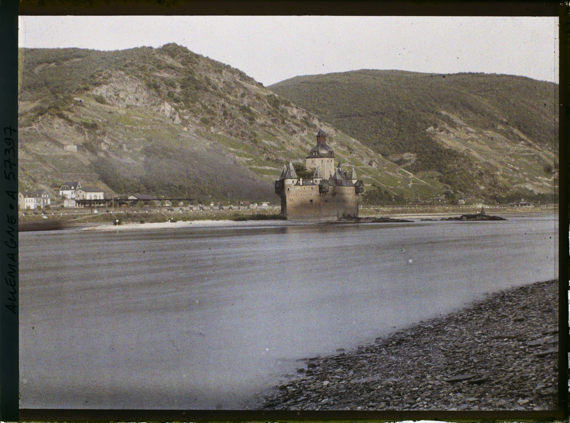 Image représentant Bords du Rhin, Caub, Vues diverses