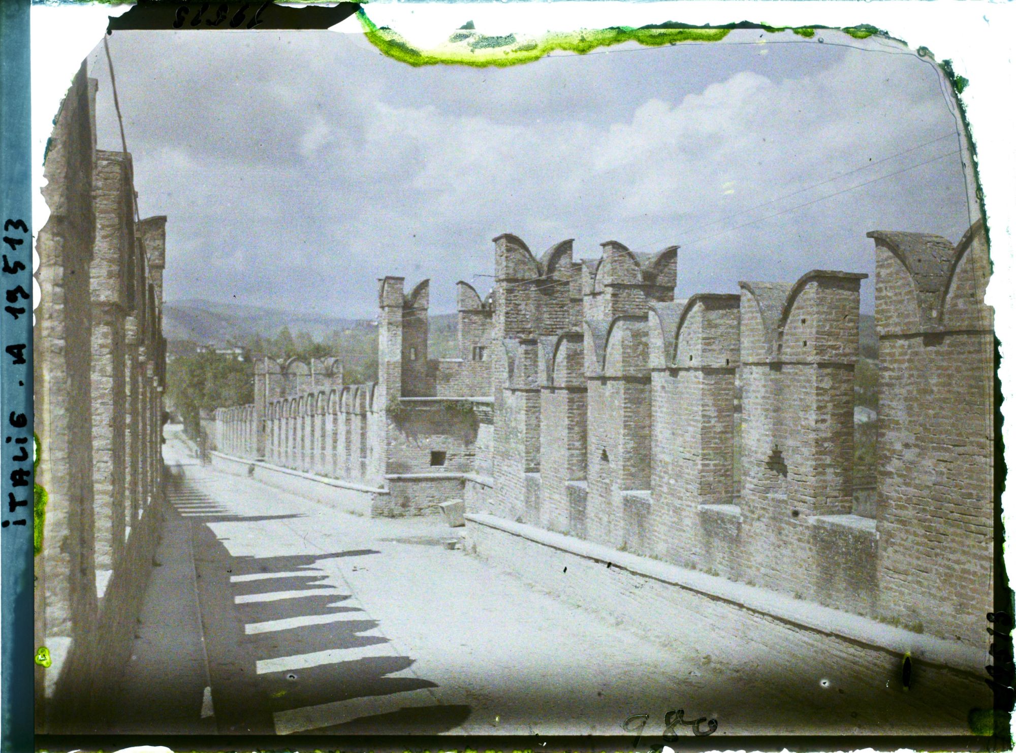 Image représentant Ponte Castel Vecchio vu de l'intérieur