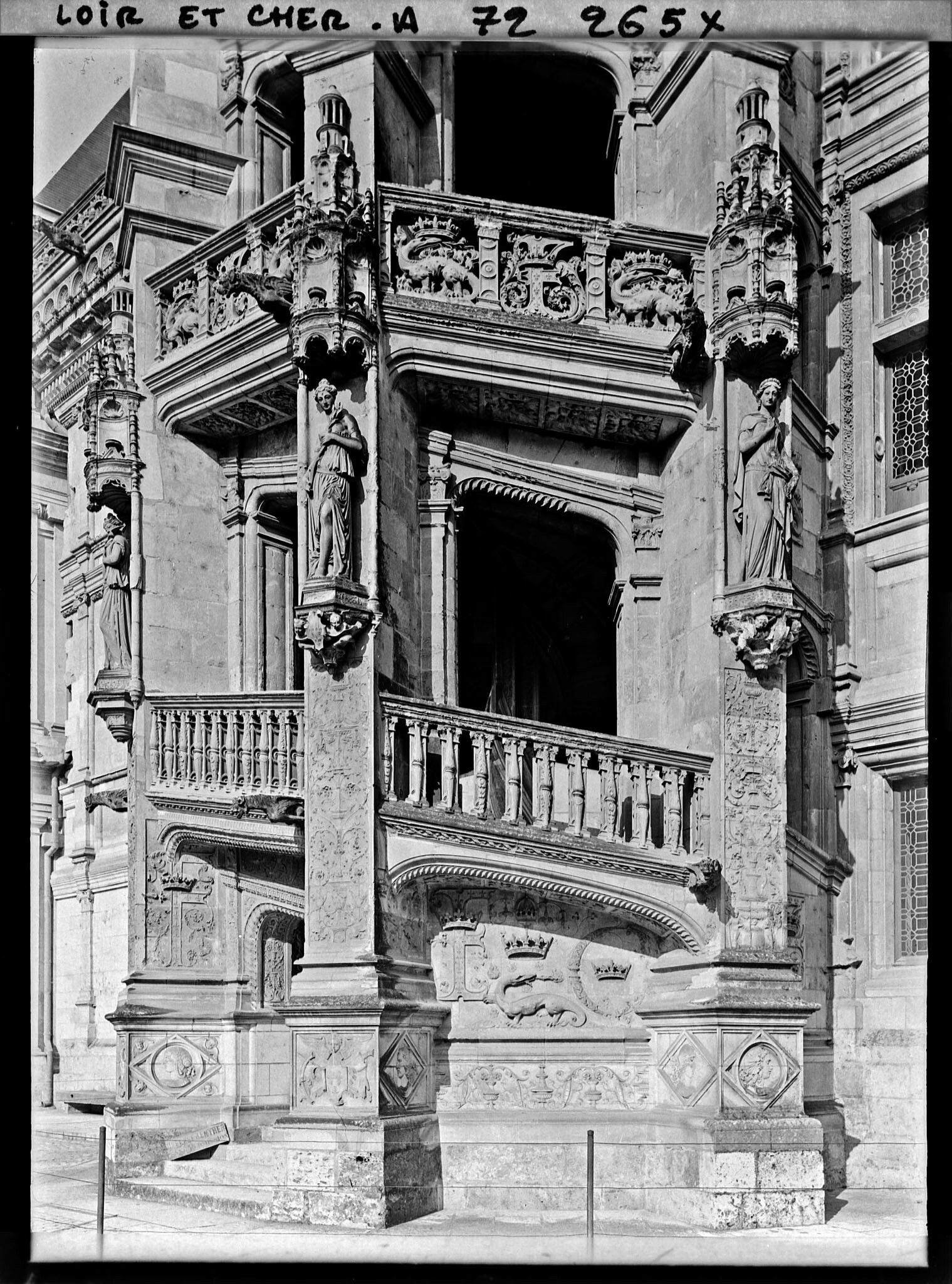 Image représentant L'escalier du château