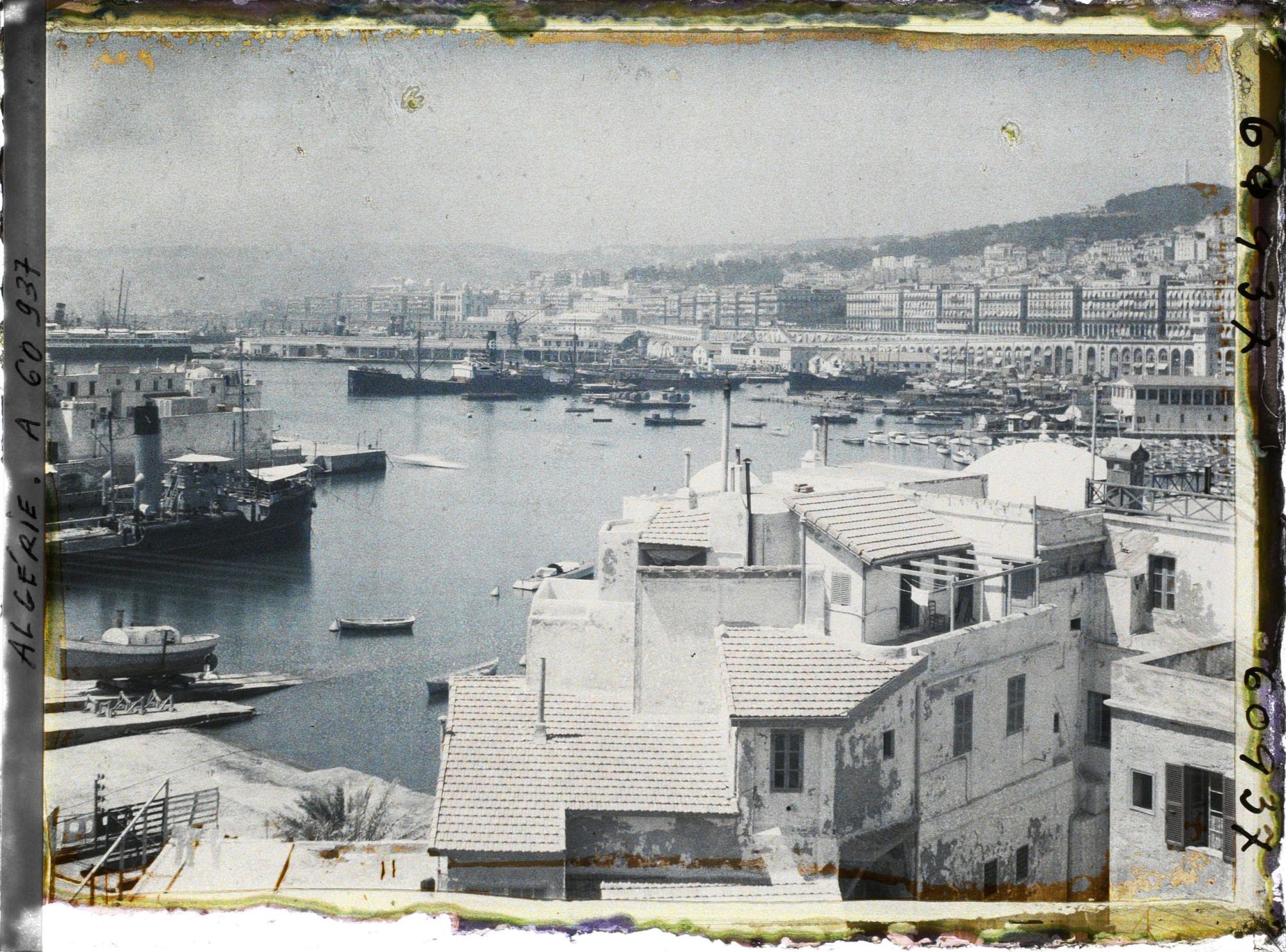 Image représentant Le port vu de l'Amirauté