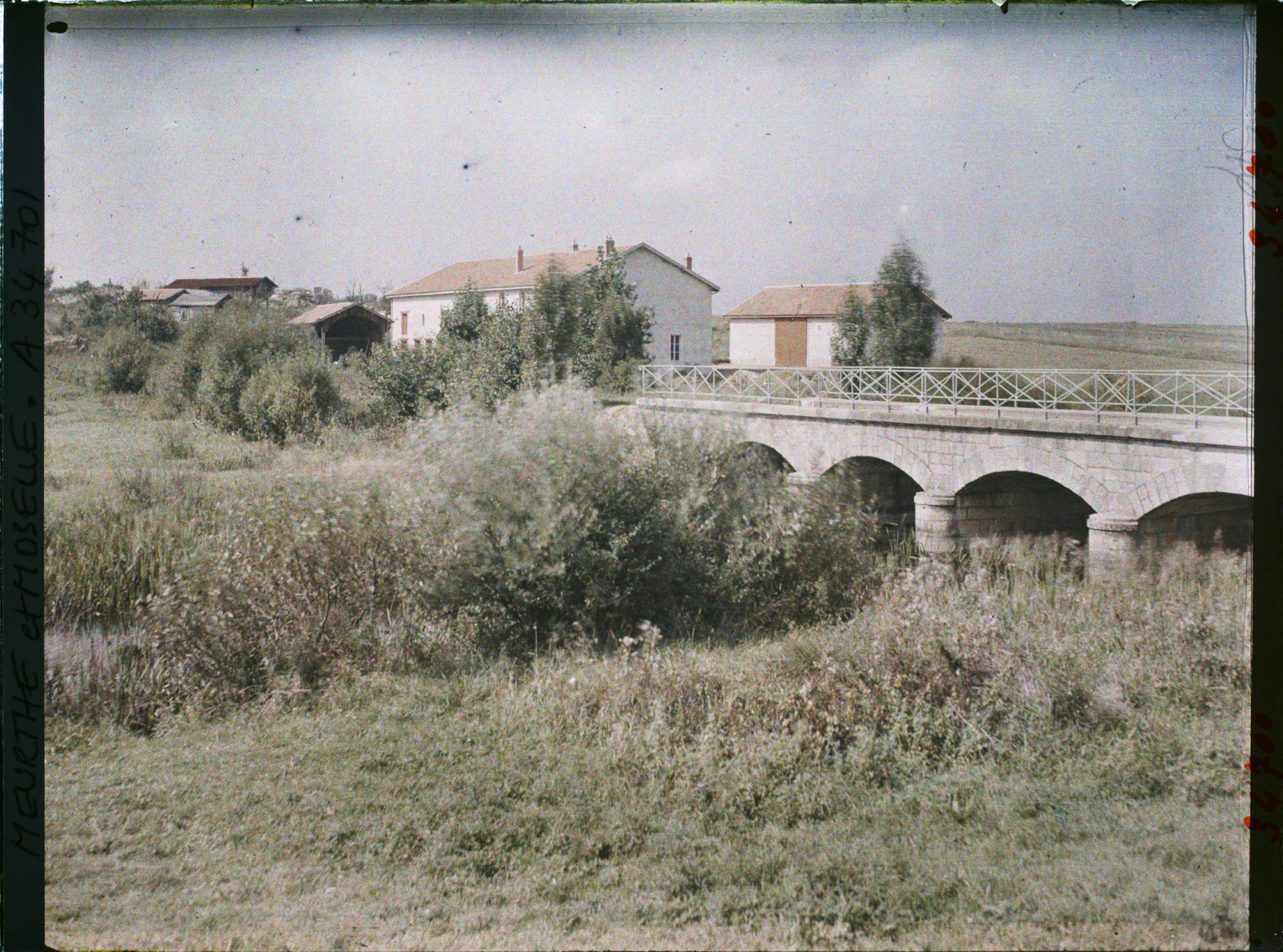Image représentant Maizerais, Reconstructions et pont sur le Rupt de Mad
