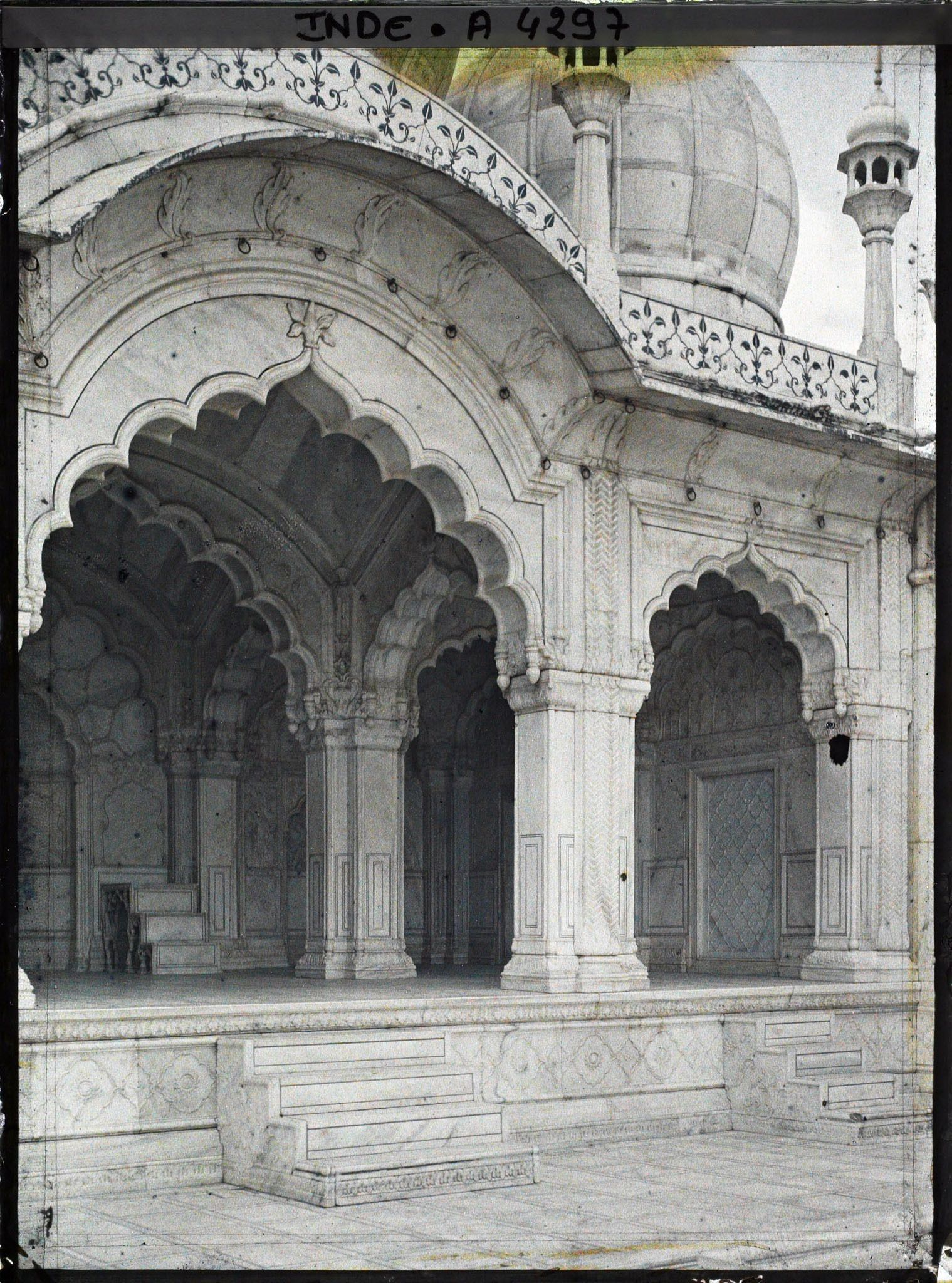 Image représentant Salle de prière de la mosquée de la Perle (Moti Masjid) dans le fort Rouge (Lal Qila)