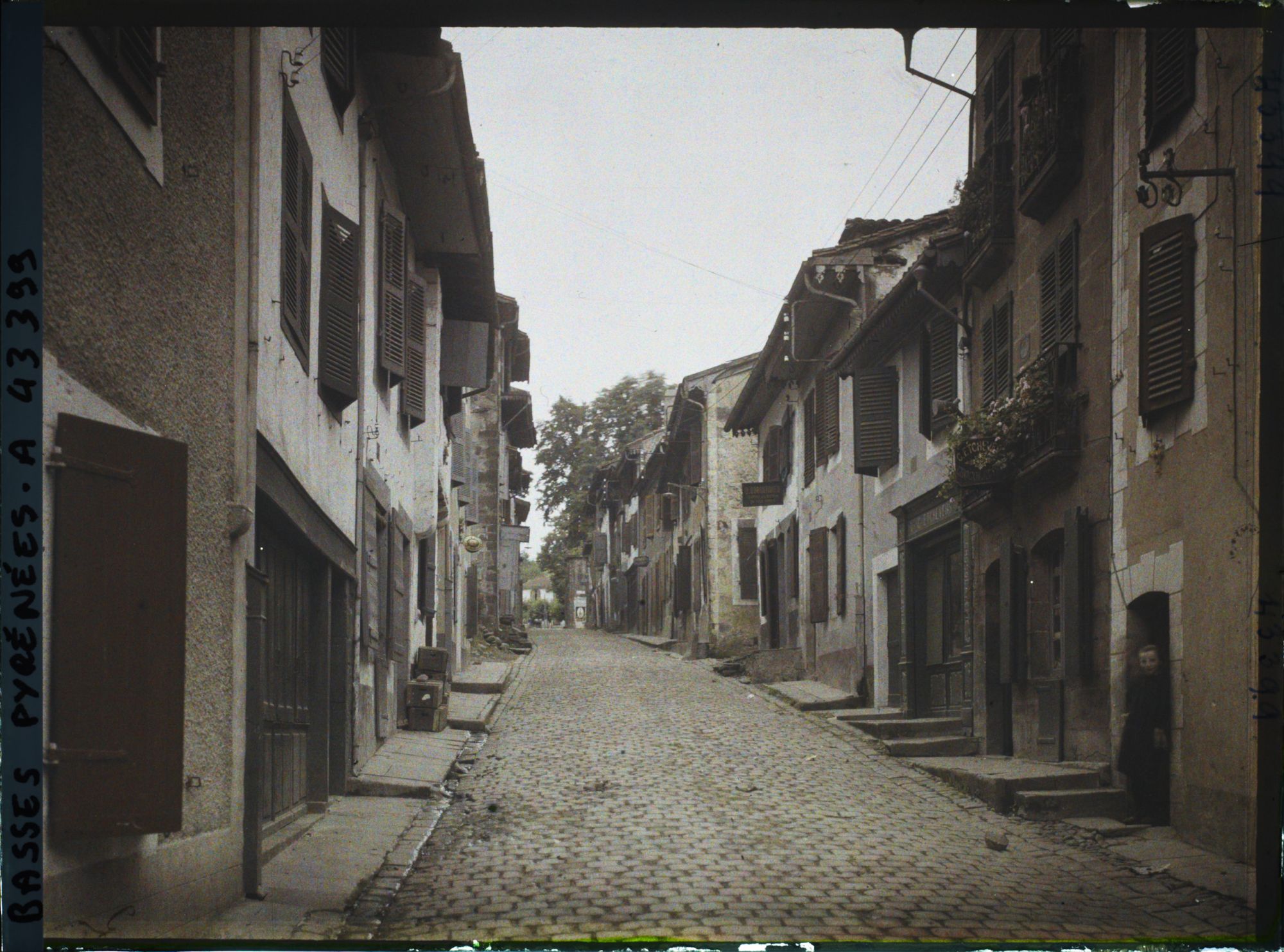 Image représentant France , St Jean-Pied de Port, La Rue Principale autre partie