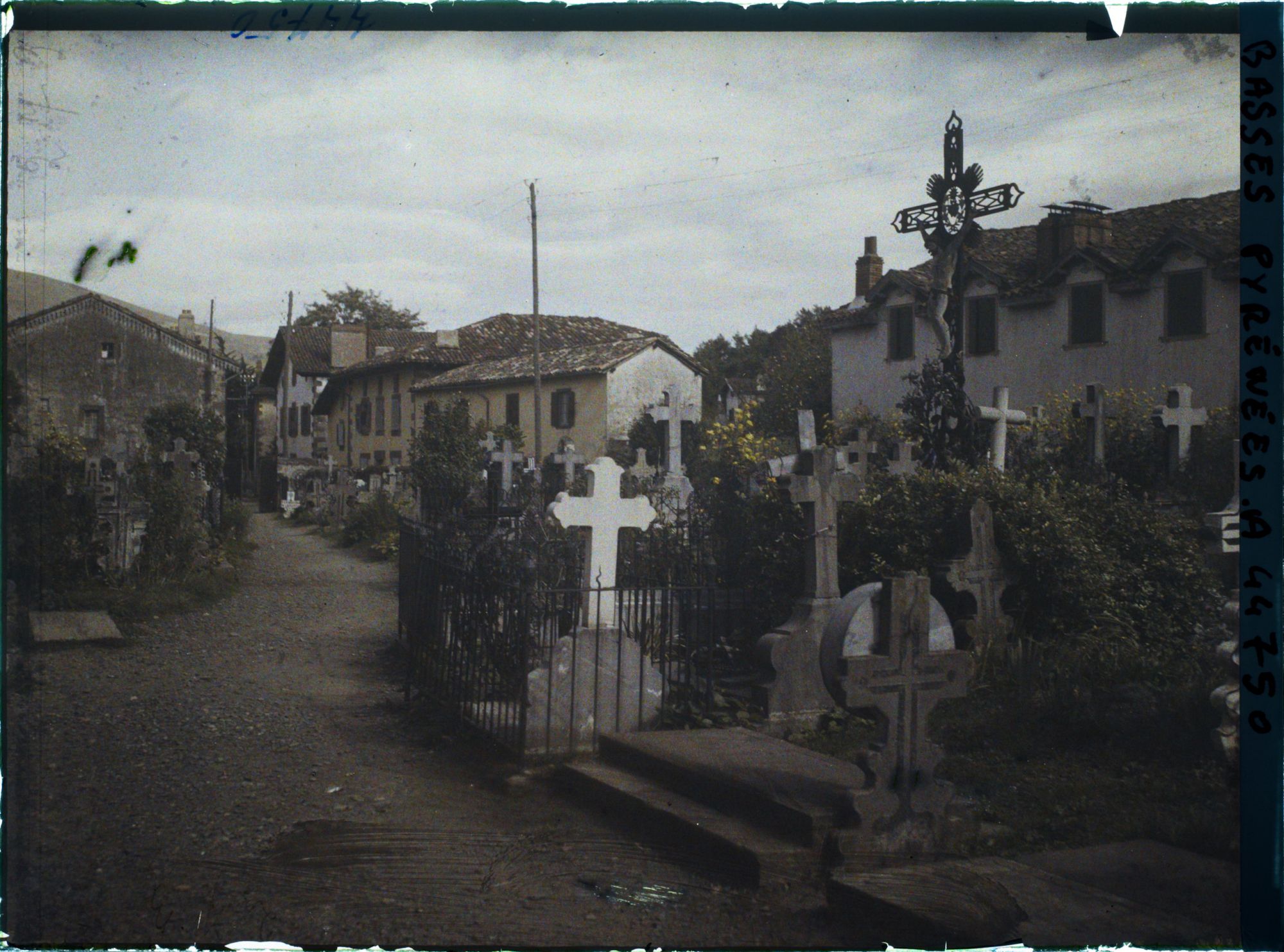 Image représentant France , St Etienne de Baigorry, Le Cimetière