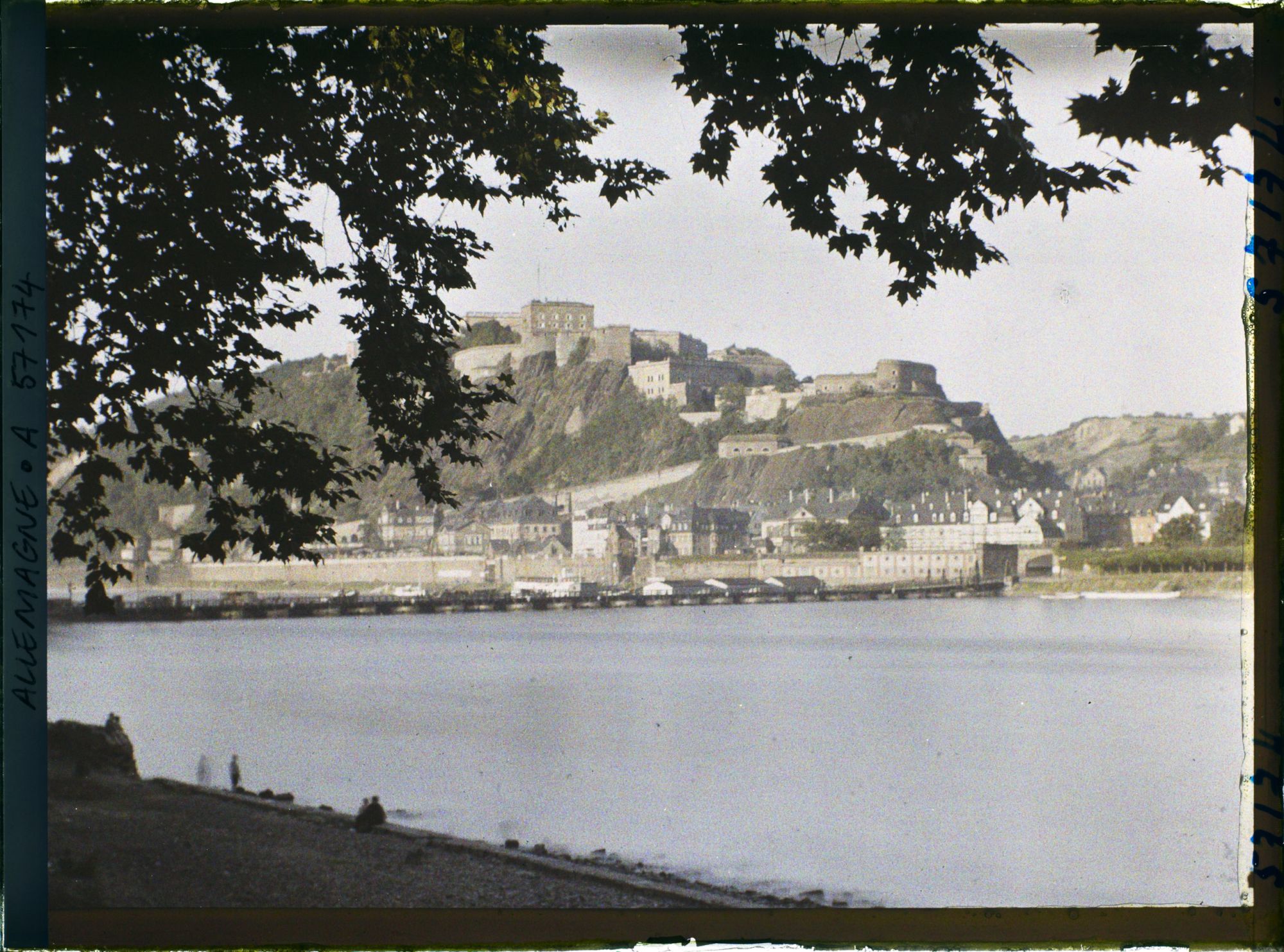 Image représentant Bords du Rhin, Coblence, Coblence Forteresse Erheinsten