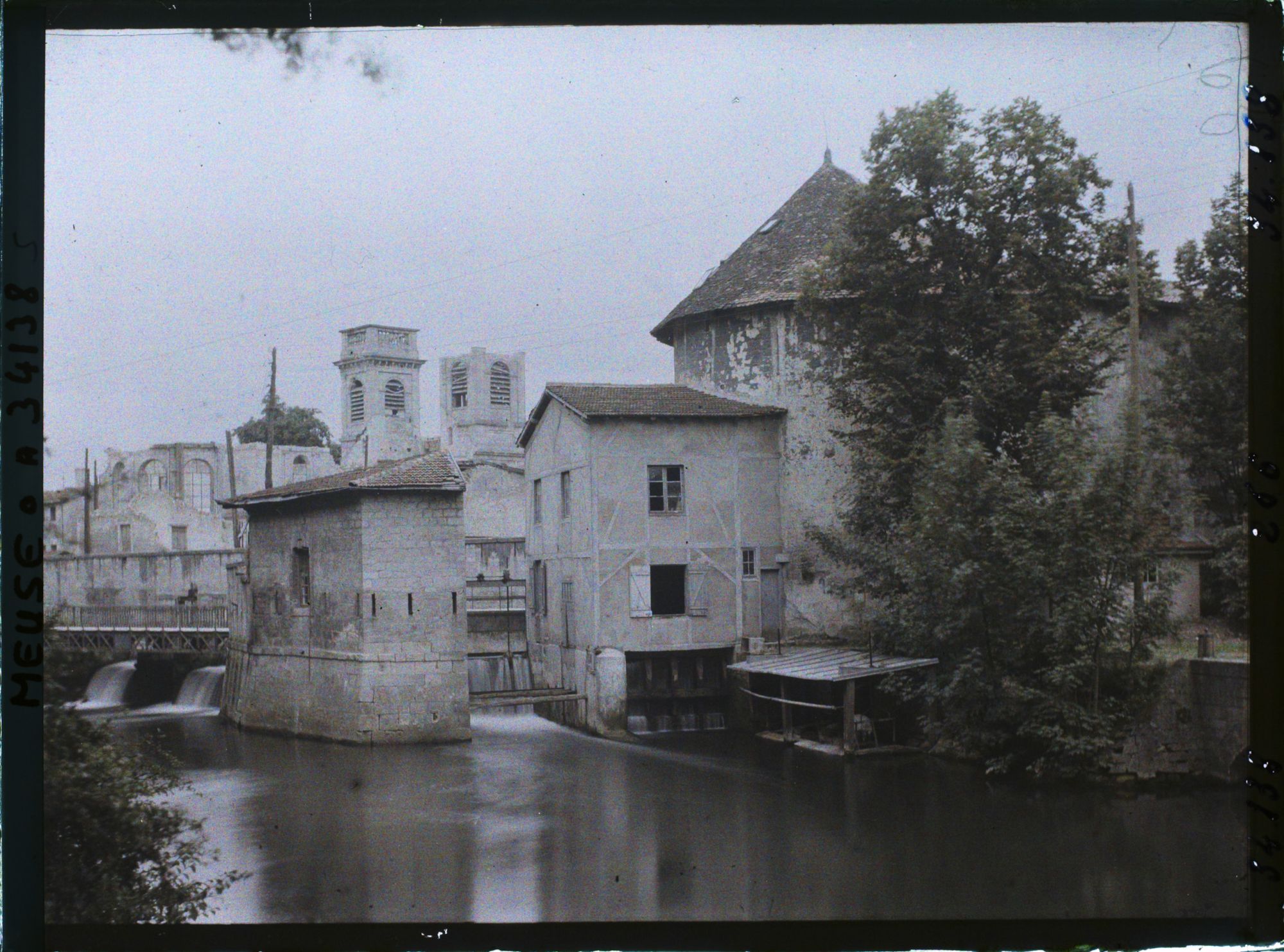 Image représentant France, Verdun, Le Moulin près du Cercle Militaire