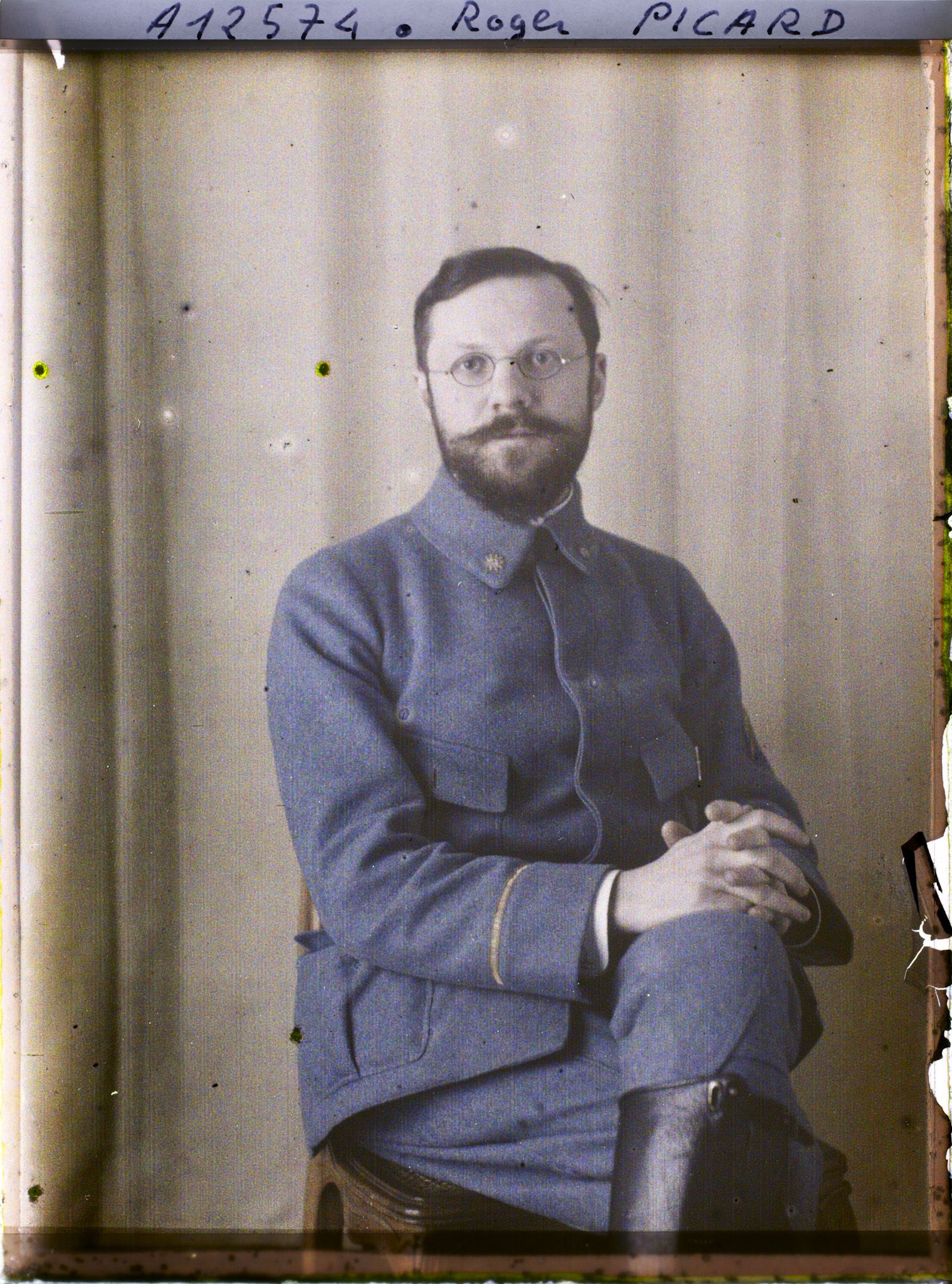 Image représentant Monsieur  https://musee-albert-kahn.s-museum.fr/home/NWQ2OTAwYzNmYjZlZTk1ZWQwODJmMjY4L2dlbmVyaWMtbm90aWNlLXRhYi9hdXRob3JpdHkvNjE3YTc5ZjVjZjhiODk2OGIzMzM3ZDIx/5d6900c3fb6ee95ed082f268/generic-notice-tab/authority/617a79ebcf8b8968b3337594 Roger Picard