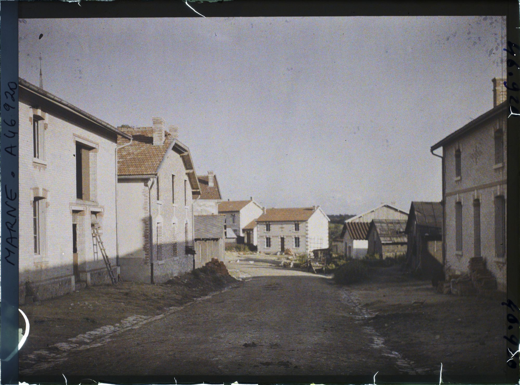 Image représentant France, St Thomas Marne (76 h), Rte de Servon (diron Vienne le Chau)