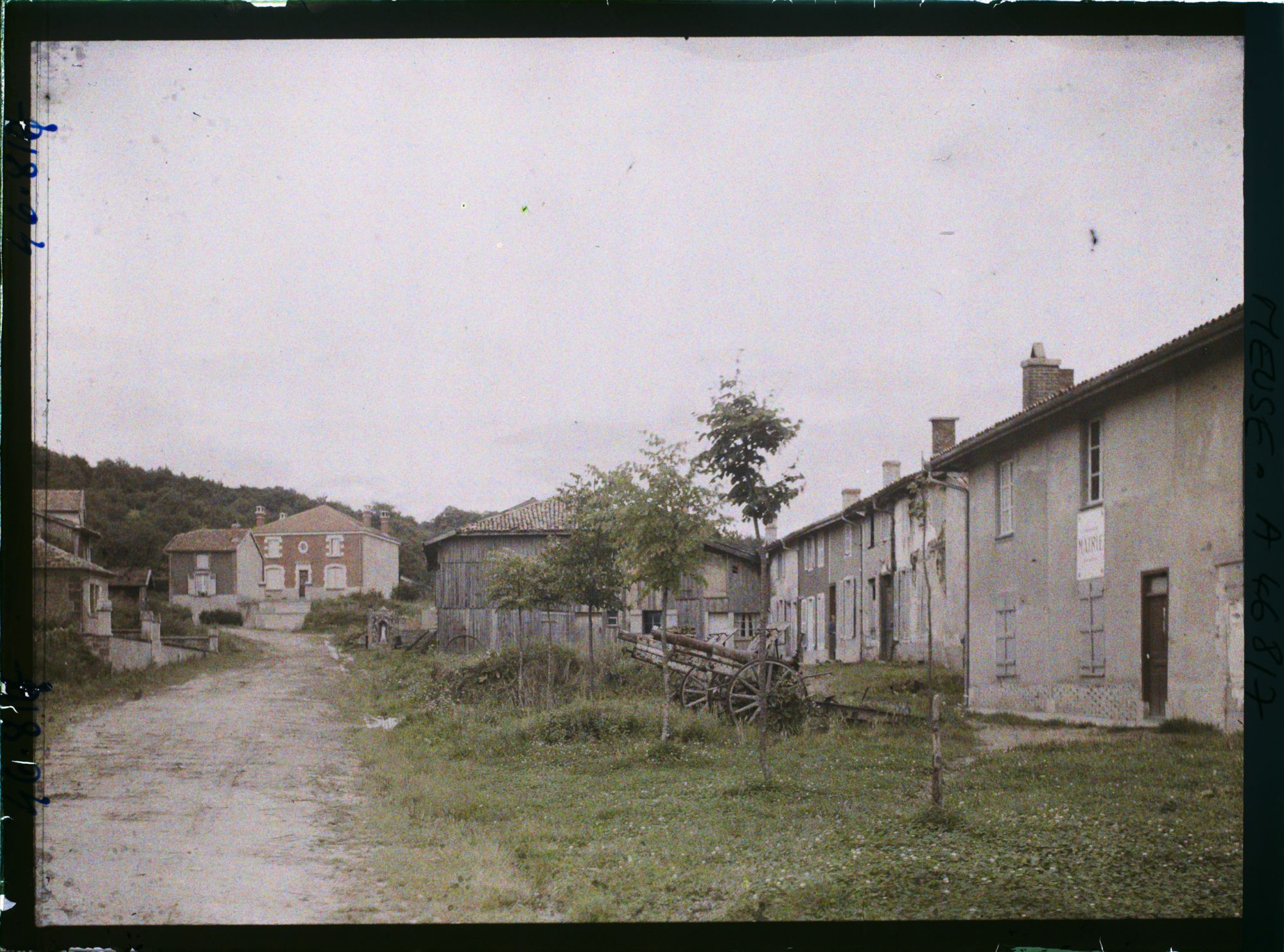 Image représentant France, Le Neufour (Meuse) (97h), Grande Rue et la Mairie