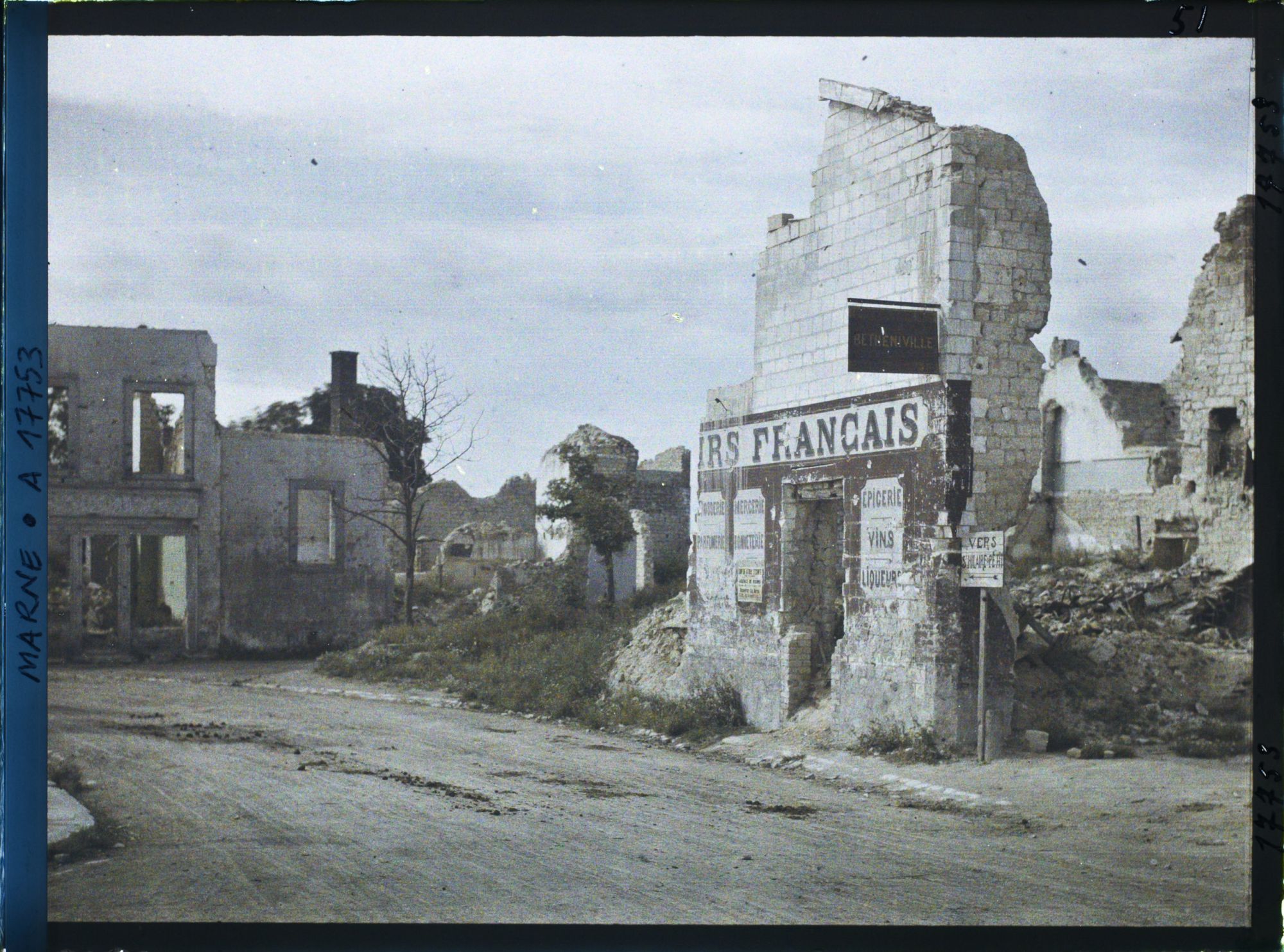 Image représentant France, Bétheniville, Une rue