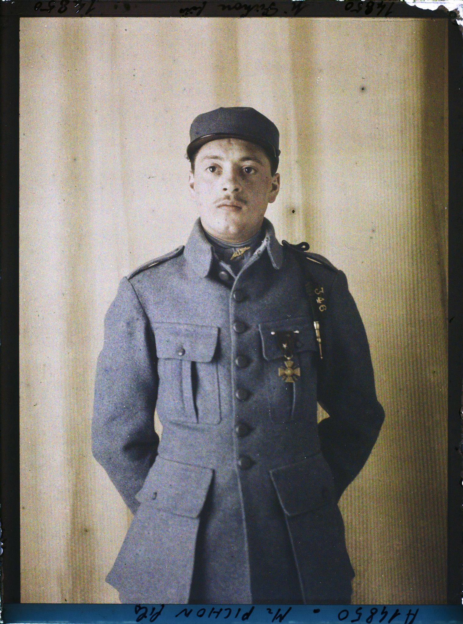 Image représentant https://musee-albert-kahn.s-museum.fr/home/NWQ2OTAwYzNmYjZlZTk1ZWQwODJmMjY4L2dlbmVyaWMtbm90aWNlLXRhYi9hdXRob3JpdHkvNjE3YTc5ZjVjZjhiODk2OGIzMzM3ZDIx/5d6900c3fb6ee95ed082f268/generic-notice-tab/authority/617a79ebcf8b8968b333759d Monsieur Pichon, fils