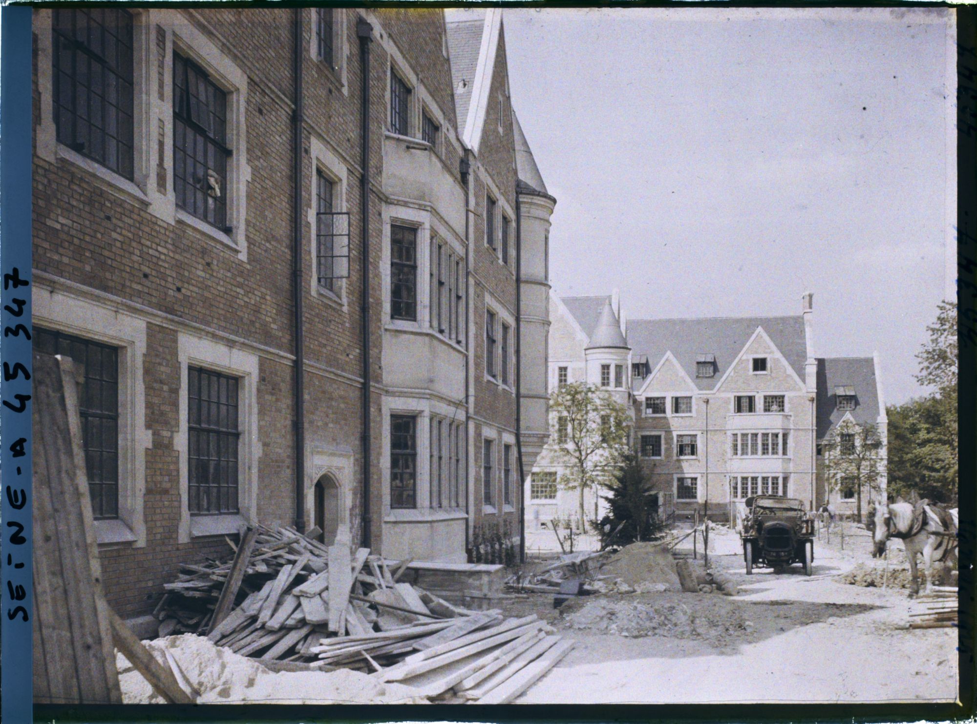 Image représentant La cité universitaire, la fondation Deutsch de la Meurthe