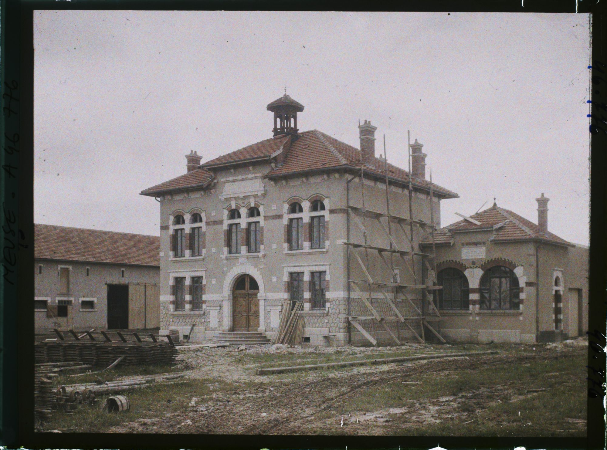Image représentant France, Boureuilles Meuse (140h), La Mairie et la Crèche