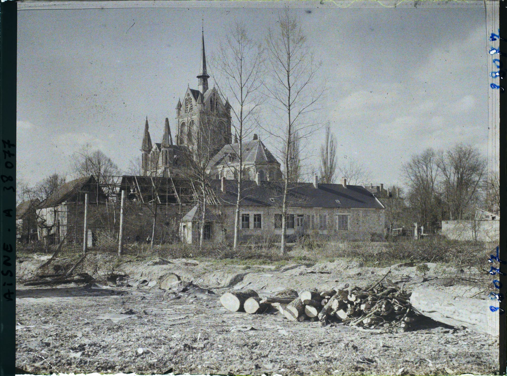 Image représentant France, Braine, Vue vers l'Eglise