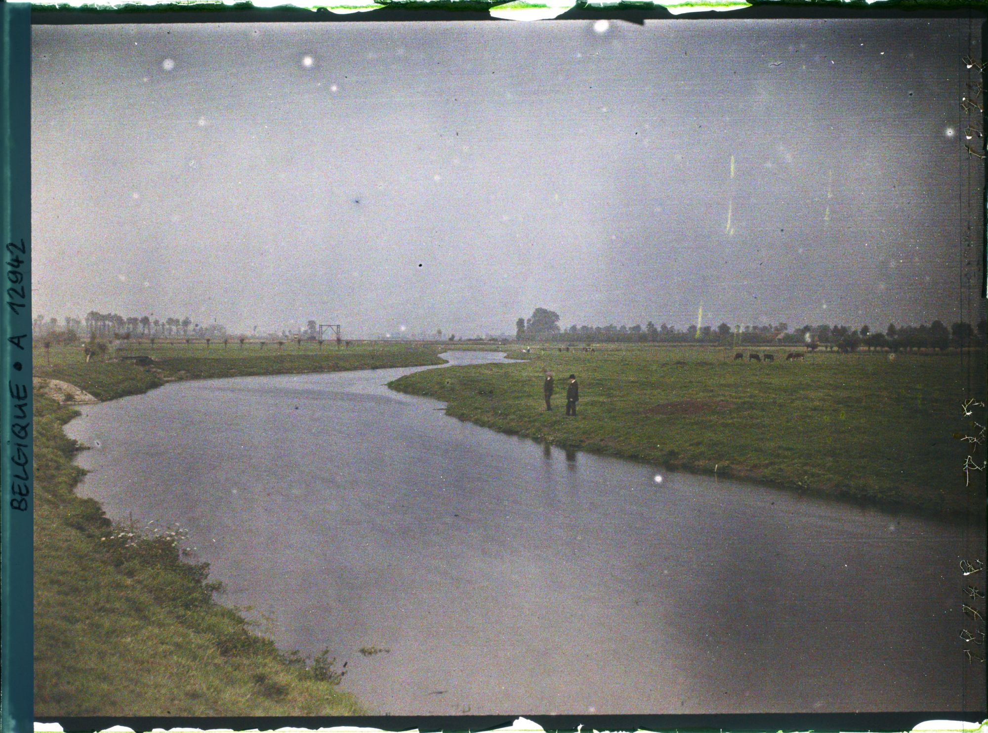 Image représentant Belgique, Roussbrugge, L'Yser en amont de Rousbrugge