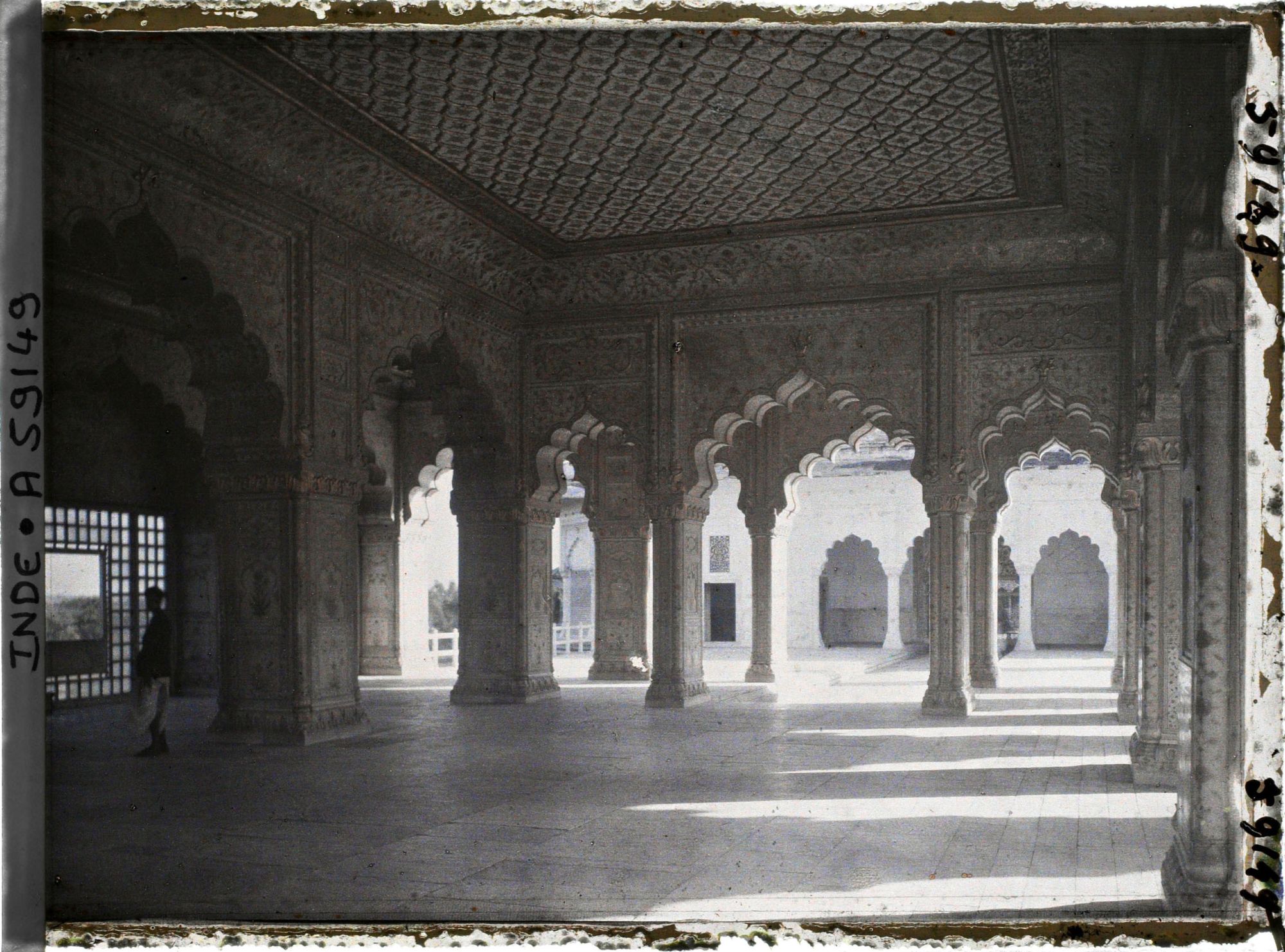 Image représentant Intérieur de la salle des audiences privées (Diwan-i-Khas) dans le fort Rouge (Lal Qila)