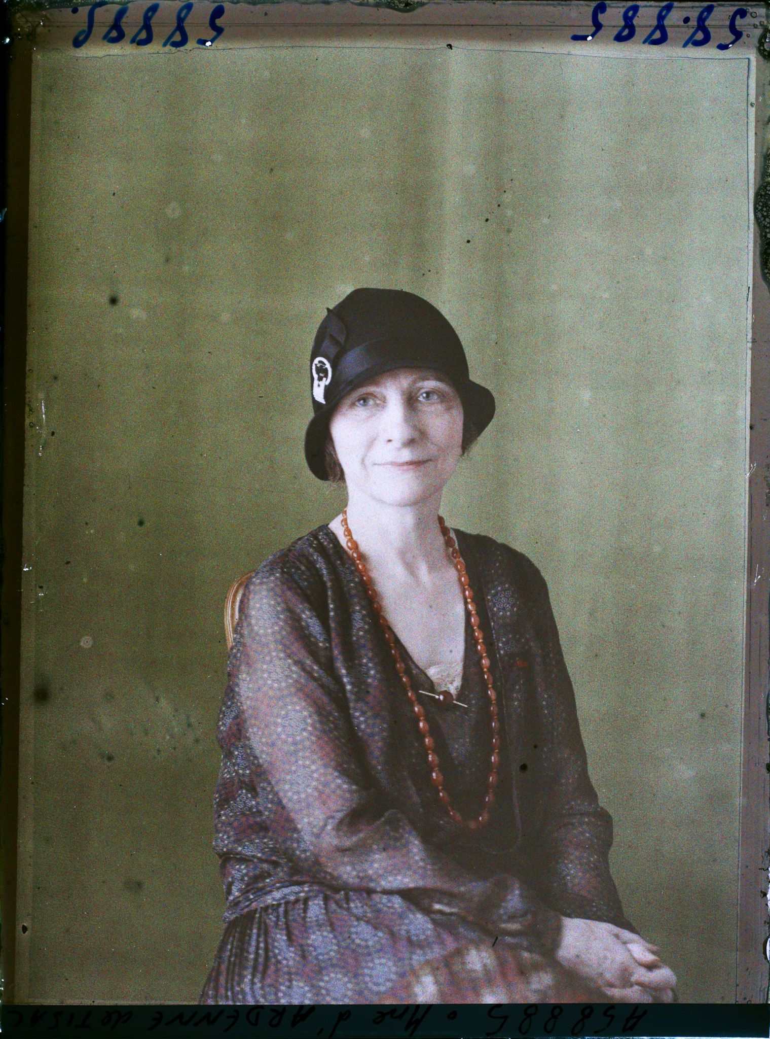 Image représentant https://musee-albert-kahn.s-museum.fr/home/NWQ2OTAwYzNmYjZlZTk1ZWQwODJmMjY4L2dlbmVyaWMtbm90aWNlLXRhYi9hdXRob3JpdHkvNjE3YTc5ZjVjZjhiODk2OGIzMzM3ZDIx/5d6900c3fb6ee95ed082f268/generic-notice-tab/authority/617a79ebcf8b8968b3336745 Madame Françoise d'Ardenne de Tisac