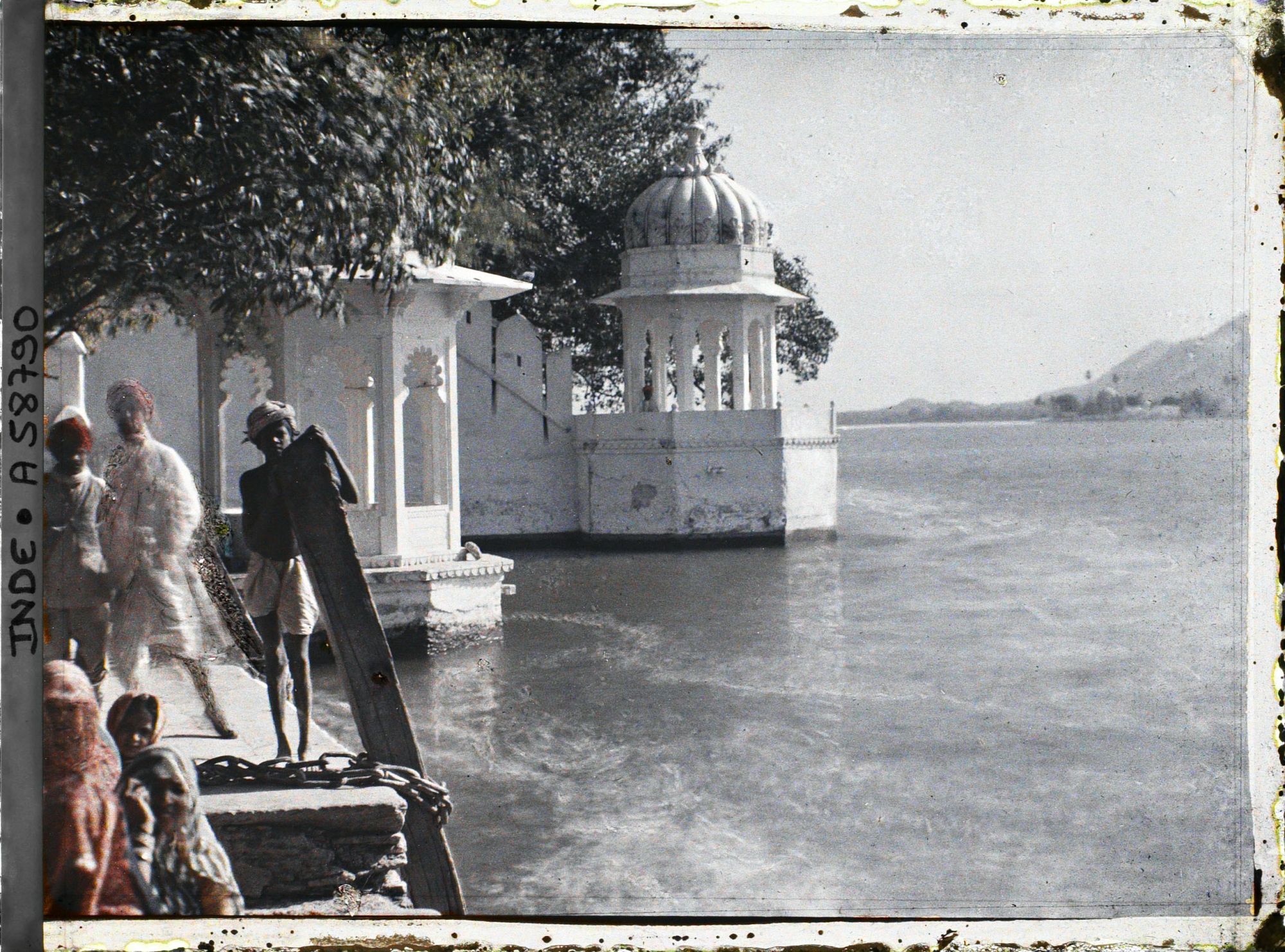 Image représentant Au bord du lac Pichola