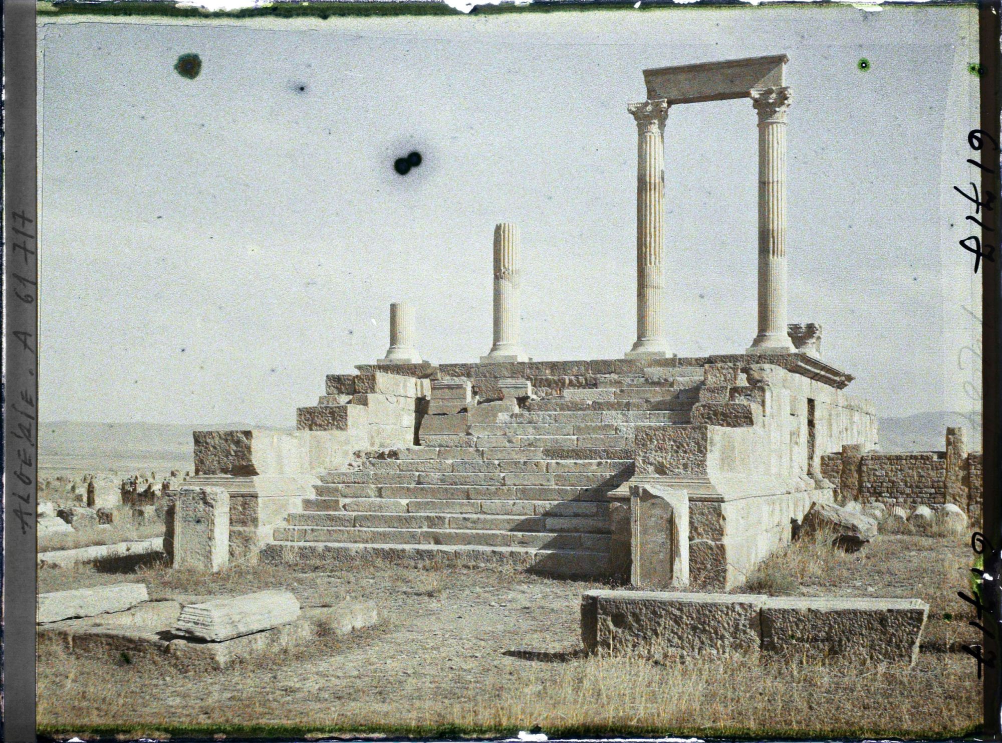 Image représentant Algérie, Timgad, Temple du Génie de la Colonie
