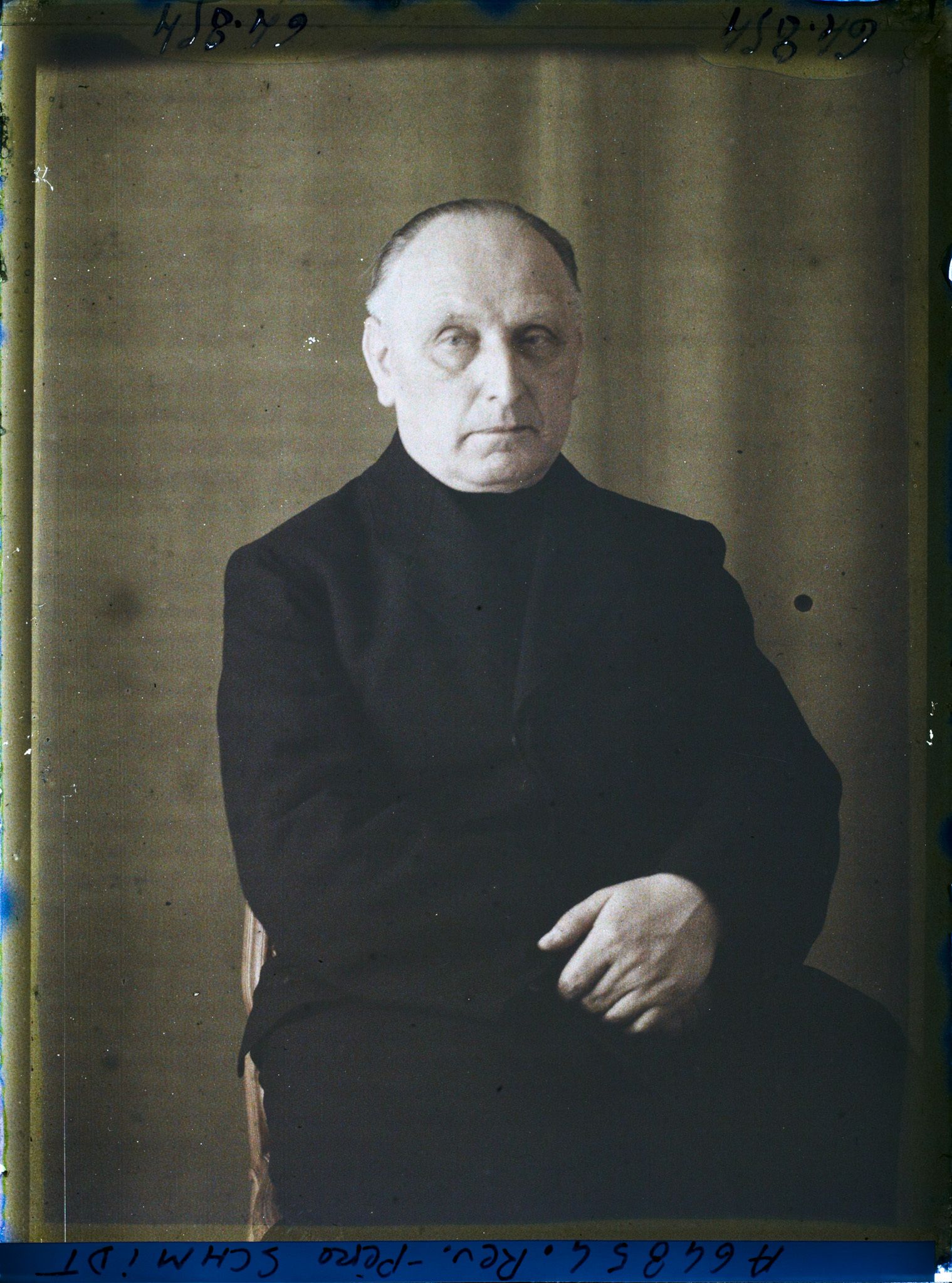 Image représentant https://musee-albert-kahn.s-museum.fr/home/NWQ2OTAwYzNmYjZlZTk1ZWQwODJmMjY4L2dlbmVyaWMtbm90aWNlLXRhYi9hdXRob3JpdHkvNjE3YTc5ZjVjZjhiODk2OGIzMzM3ZDIx/5d6900c3fb6ee95ed082f268/generic-notice-tab/authority/617a79ebcf8b8968b33377be Le Révérend Père Schmidt