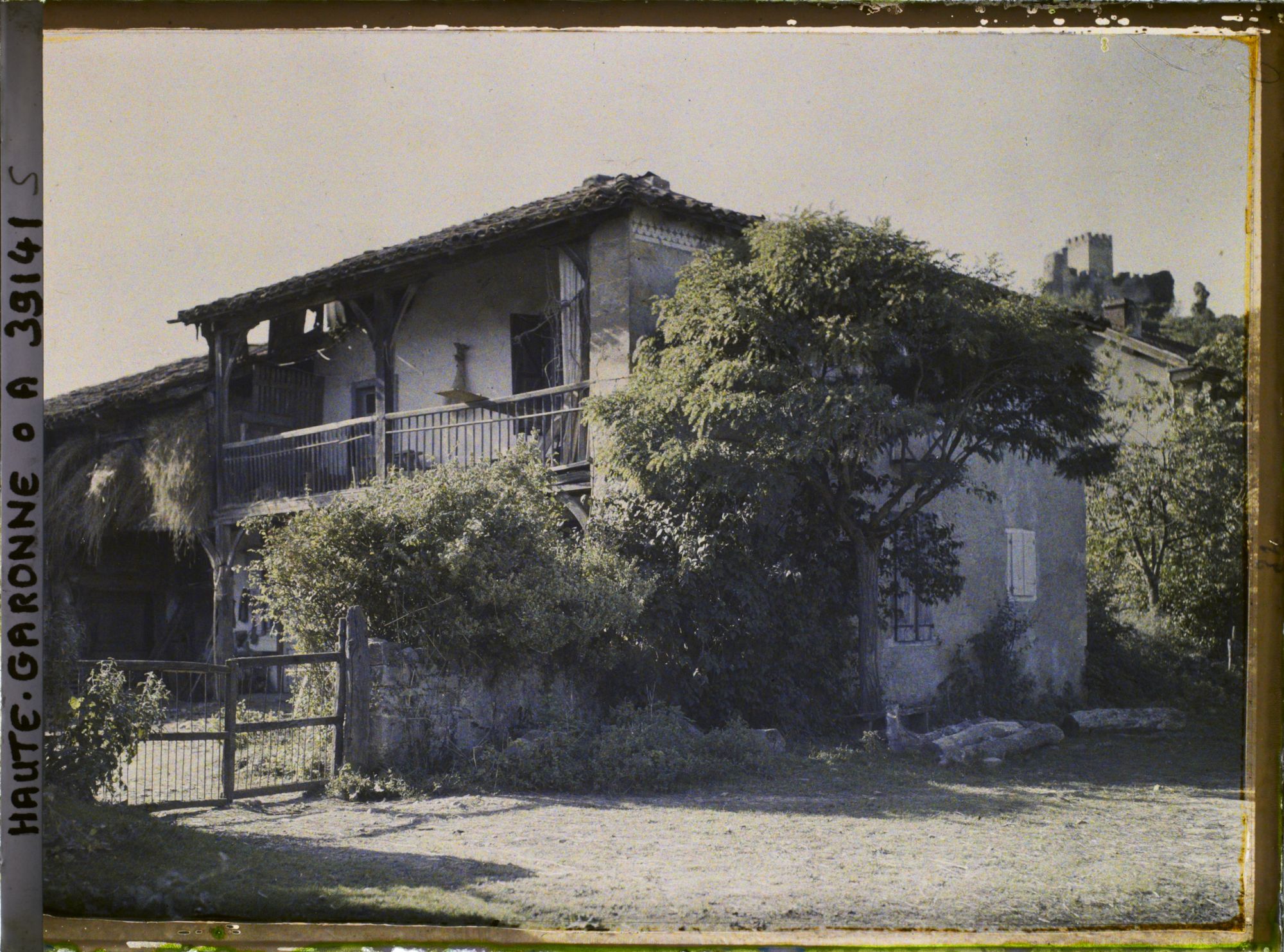 Image représentant Une vieille maison dans le Village