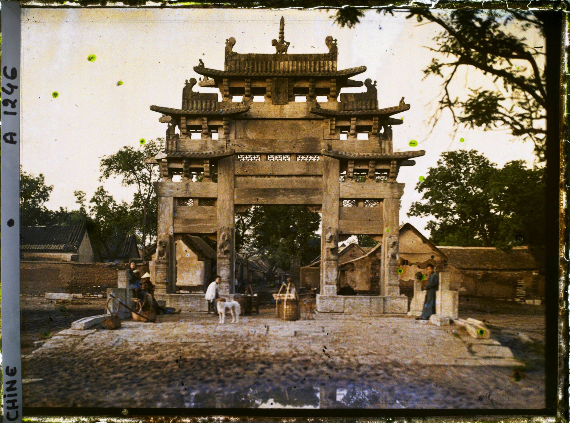 Image représentant Un portique (paifang) commémorant la fidélité maritale