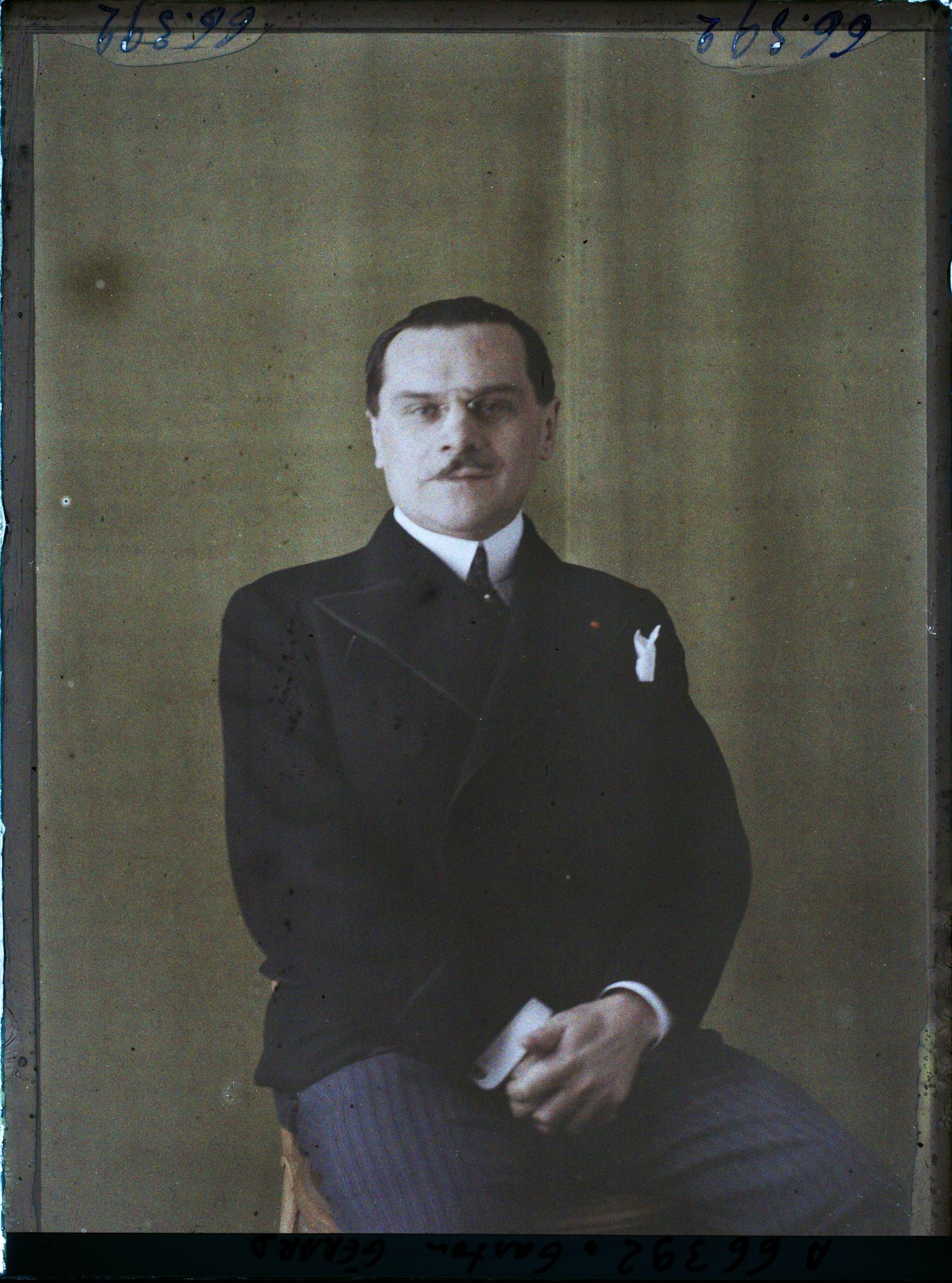 Image représentant https://musee-albert-kahn.s-museum.fr/home/NWQ2OTAwYzNmYjZlZTk1ZWQwODJmMjY4L2dlbmVyaWMtbm90aWNlLXRhYi9hdXRob3JpdHkvNjE3YTc5ZjVjZjhiODk2OGIzMzM3ZDIx/5d6900c3fb6ee95ed082f268/generic-notice-tab/authority/617a79ebcf8b8968b3336d9a Monsieur Gaston Gérard
