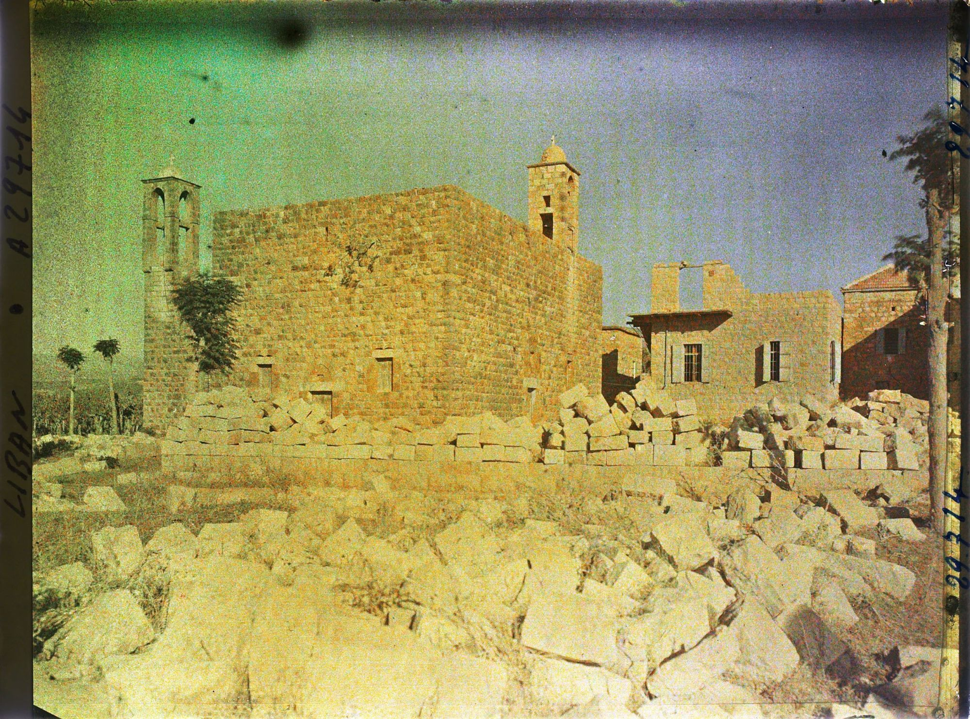 Image représentant Une église chrétienne