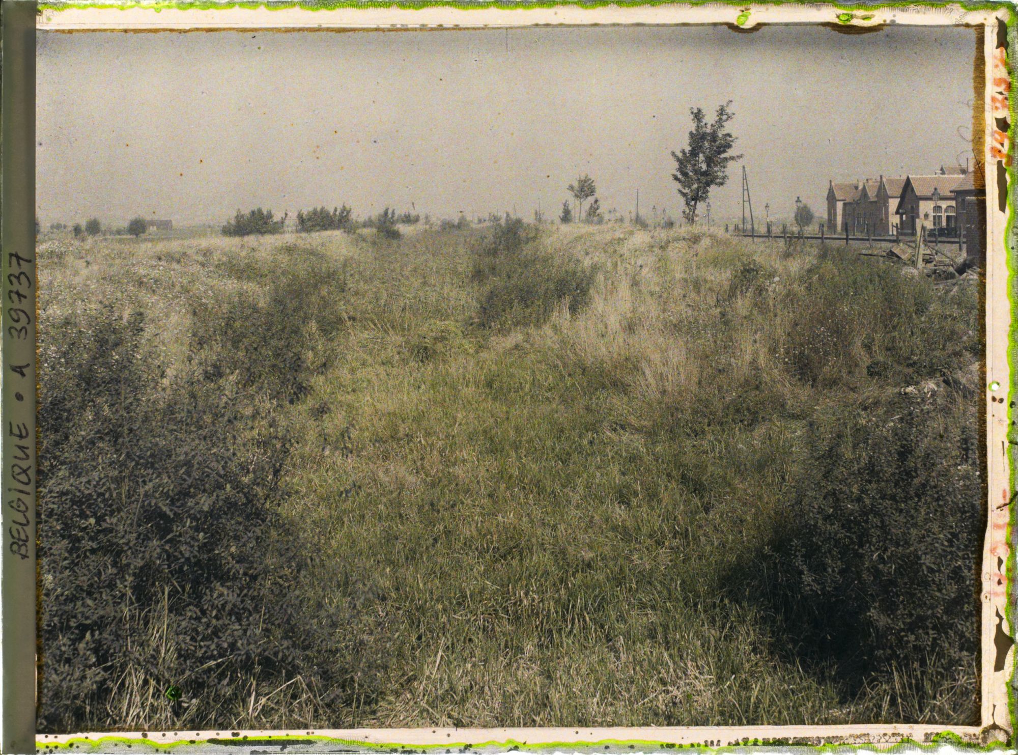 Image représentant Belgique, Houthem, Aspect du Canal d'Ypres à Comines