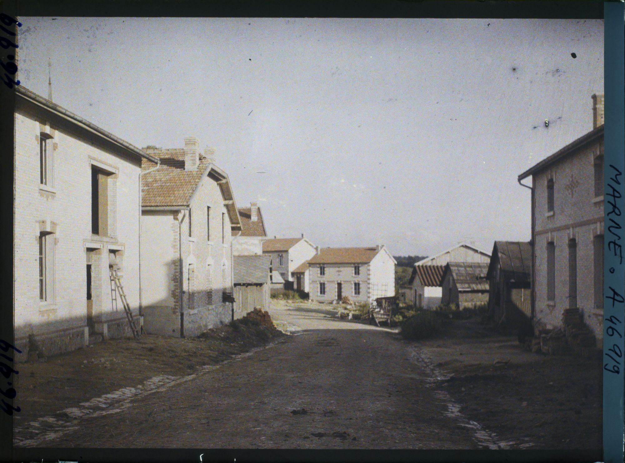 Image représentant France, St Thomas Marne (76 h), Rte de Servon (diron Vienne le Chau)