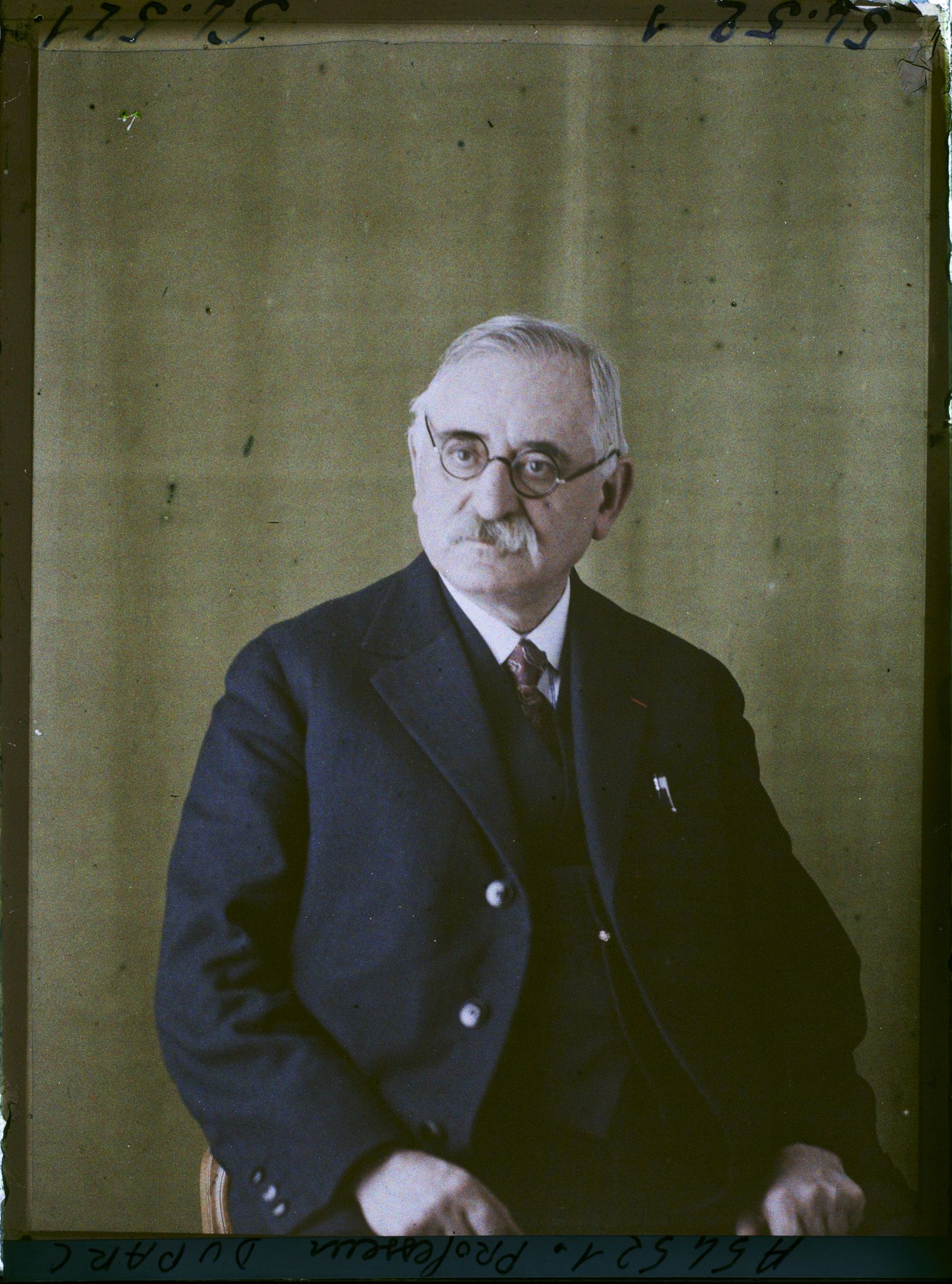 Image représentant https://musee-albert-kahn.s-museum.fr/home/NWQ2OTAwYzNmYjZlZTk1ZWQwODJmMjY4L2dlbmVyaWMtbm90aWNlLXRhYi9hdXRob3JpdHkvNjE3YTc5ZjVjZjhiODk2OGIzMzM3ZDIx/5d6900c3fb6ee95ed082f268/generic-notice-tab/authority/617a79ebcf8b8968b3336bfd Monsieur le professeur Louis Duparc