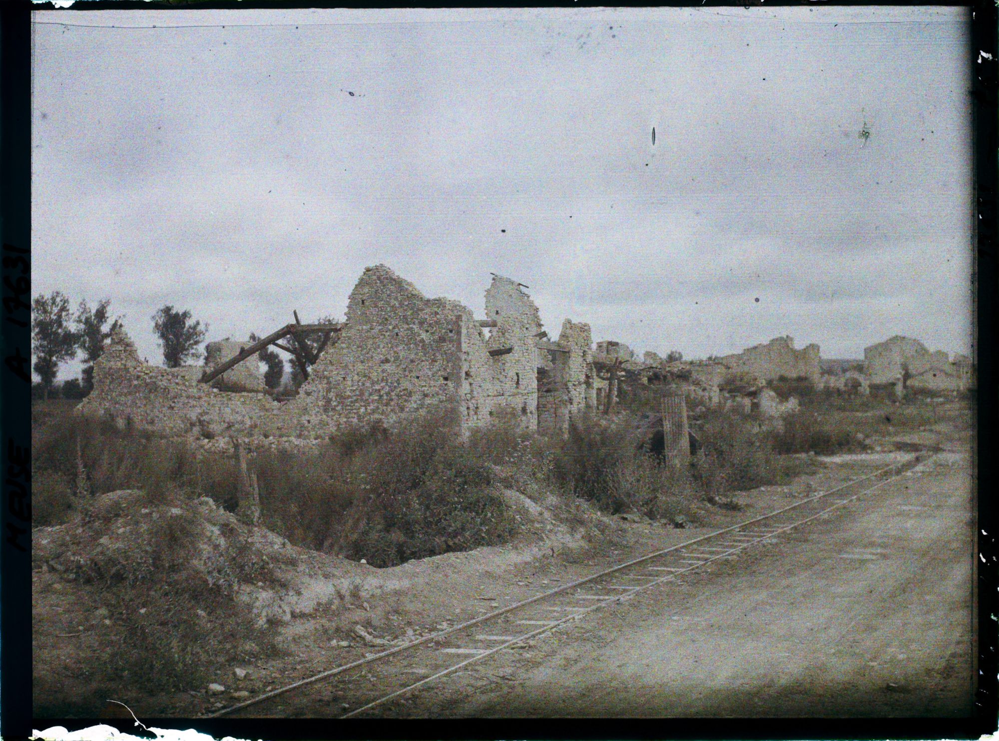 Image représentant France, Bras, Vue d'ensemble en venant de Verdun