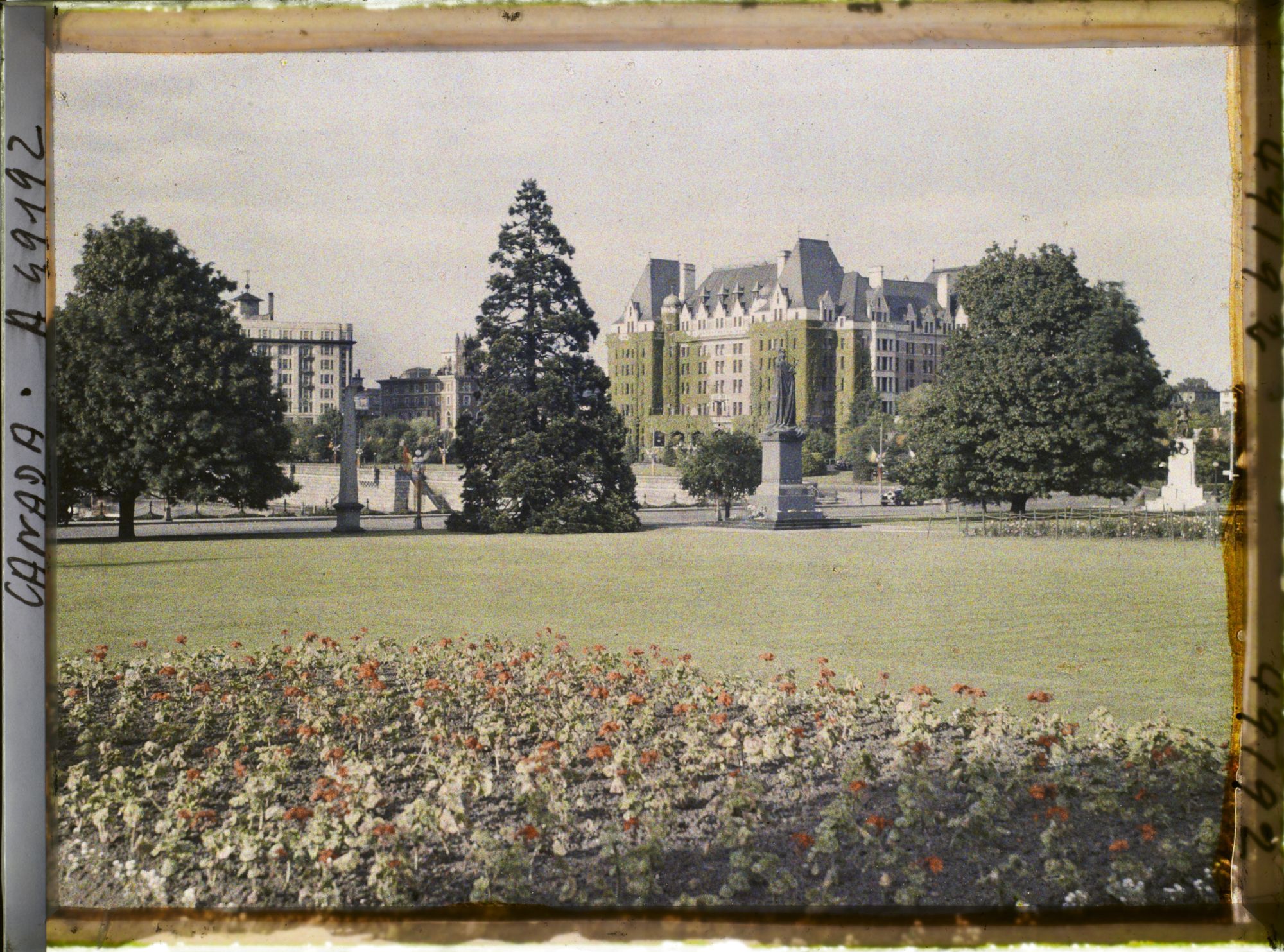 Image représentant Canada, Victoria, Les Jardins du Parlement