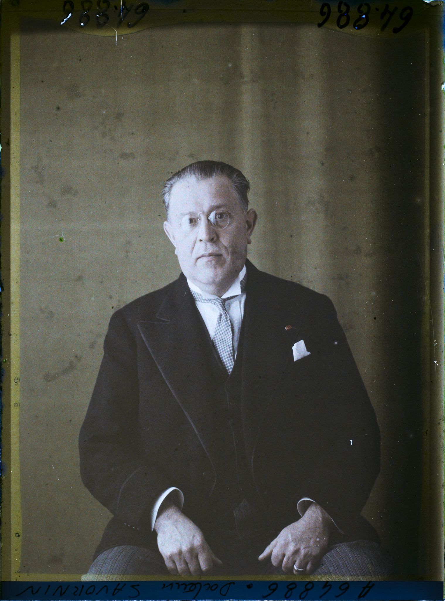Image représentant https://musee-albert-kahn.s-museum.fr/home/NWQ2OTAwYzNmYjZlZTk1ZWQwODJmMjY4L2dlbmVyaWMtbm90aWNlLXRhYi9hdXRob3JpdHkvNjE3YTc5ZjVjZjhiODk2OGIzMzM3ZDIx/5d6900c3fb6ee95ed082f268/generic-notice-tab/authority/617a79ebcf8b8968b3337744 Le médecin général Armand Raoul Savornin