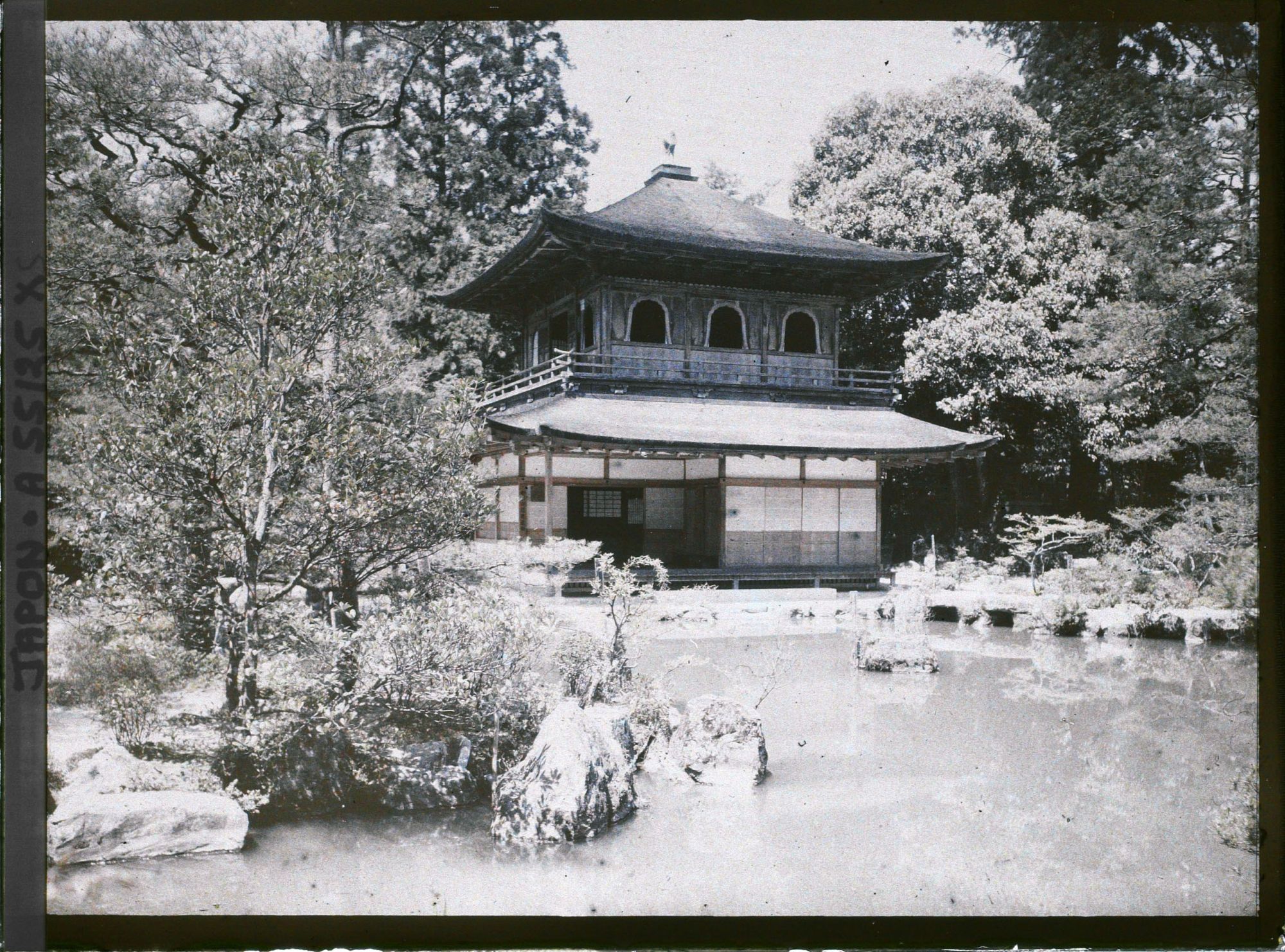 Image représentant Le temple Jishô-ji : le pavillon d'argent (Ginkaku)