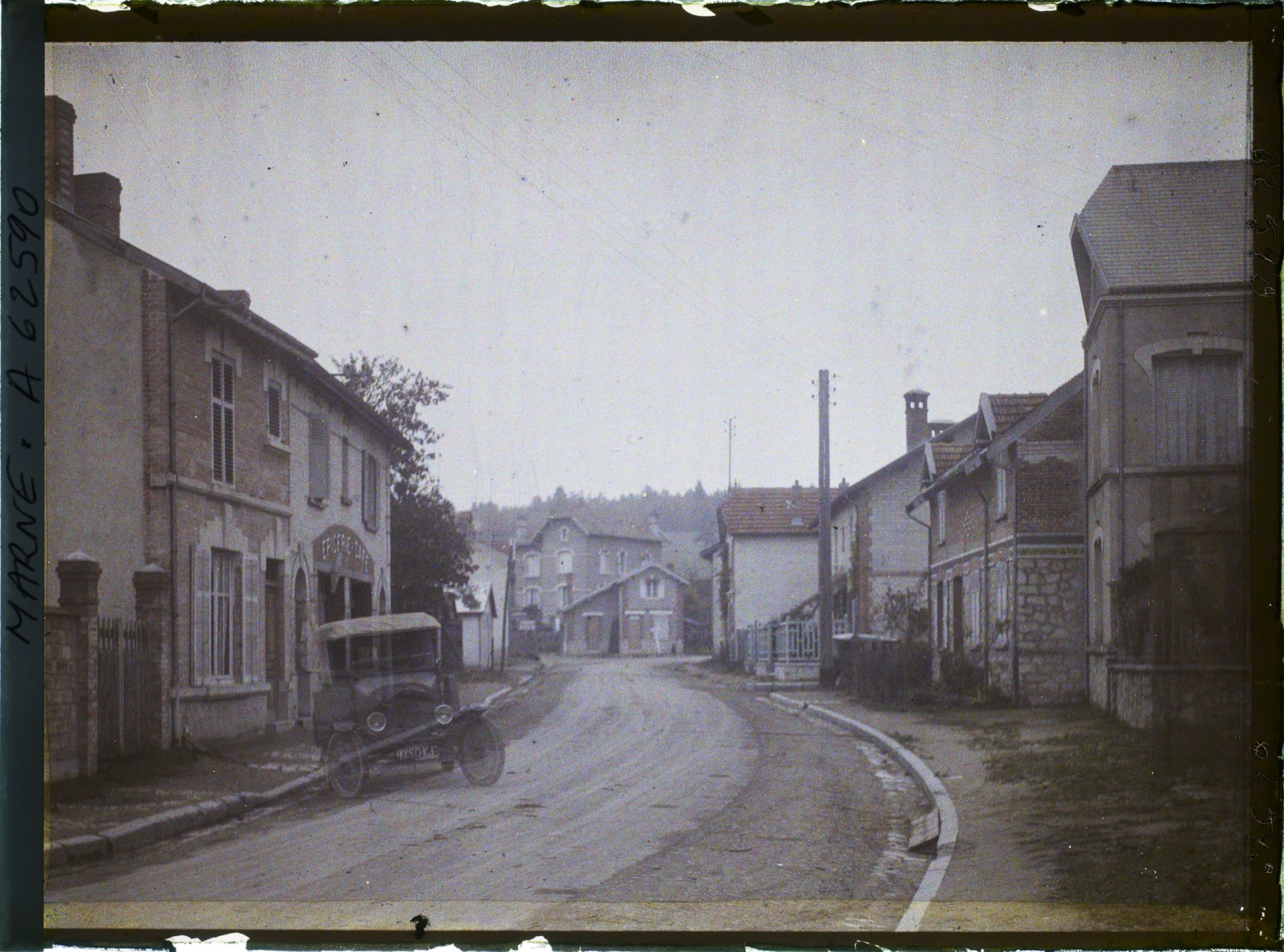 Image représentant France, Vienne le Château, Reconstruction