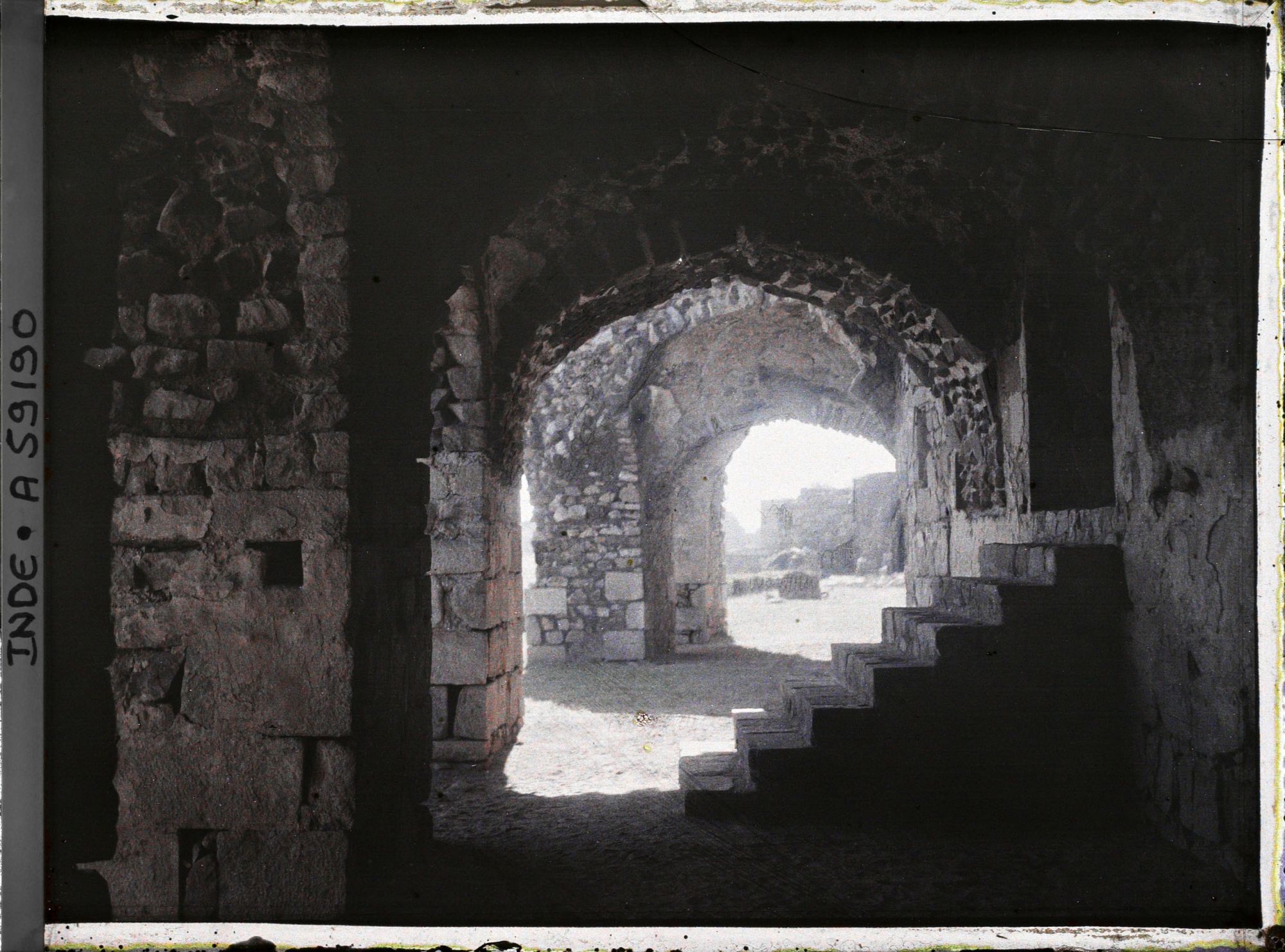 Image représentant Galerie et escalier du vieux fort (Purana Qila)