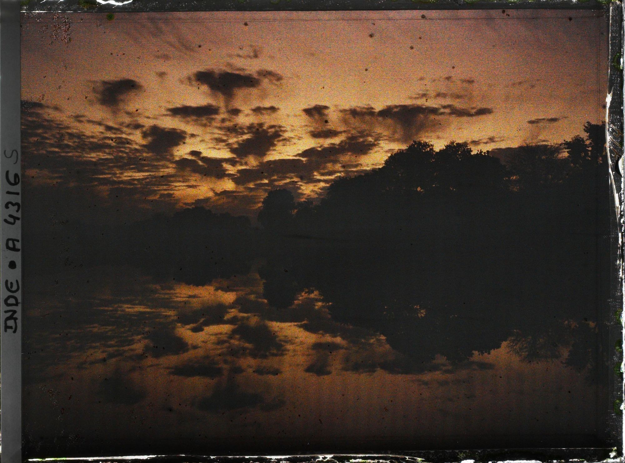 Image représentant Coucher de soleil et reflet