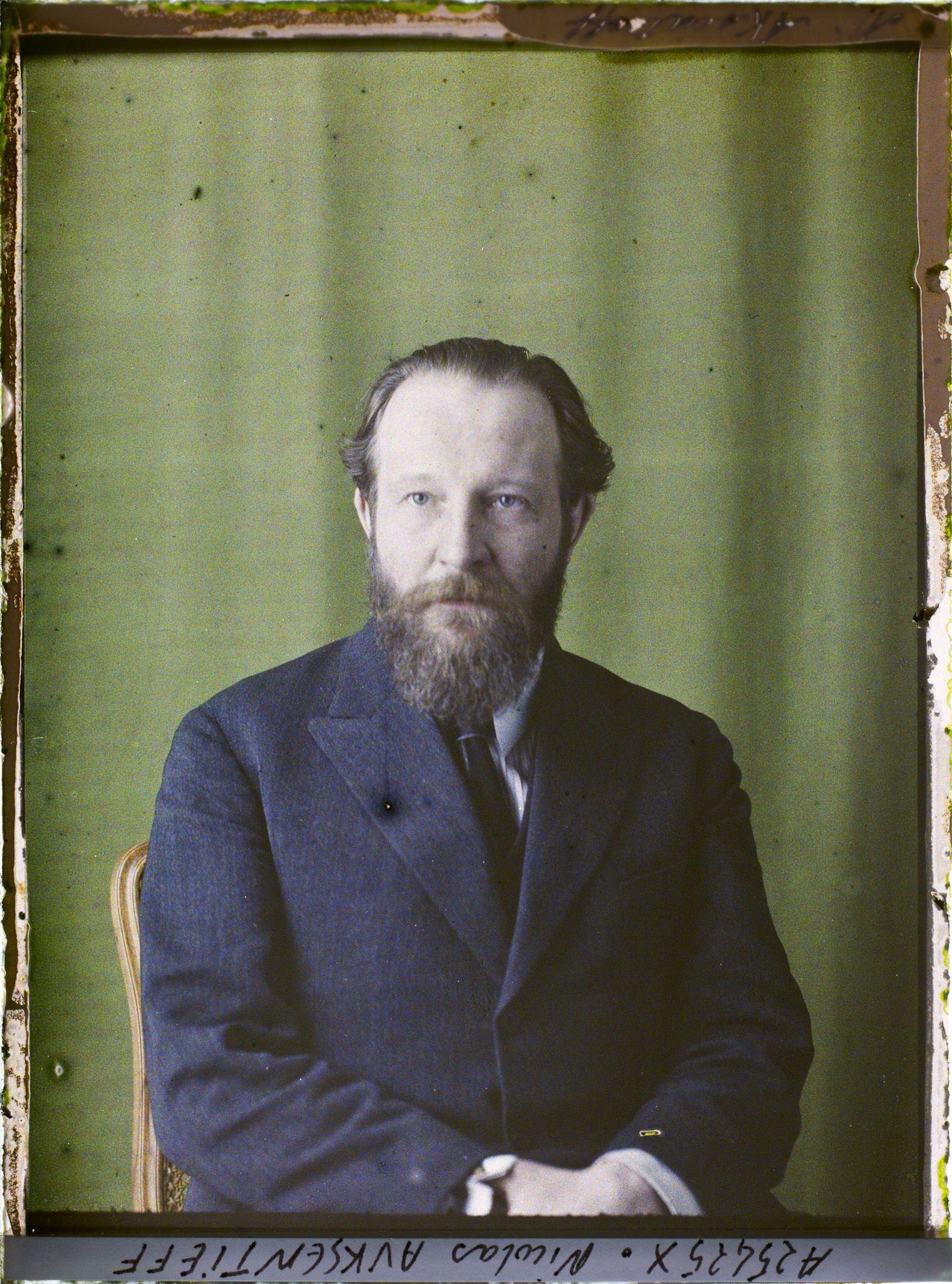 Image représentant Monsieur  https://musee-albert-kahn.s-museum.fr/home/NWQ2OTAwYzNmYjZlZTk1ZWQwODJmMjY4L2dlbmVyaWMtbm90aWNlLXRhYi9hdXRob3JpdHkvNjE3YTc5ZjVjZjhiODk2OGIzMzM3ZDIx/5d6900c3fb6ee95ed082f268/generic-notice-tab/authority/617a79ebcf8b8968b33367c7 Nicolas Avksentieff