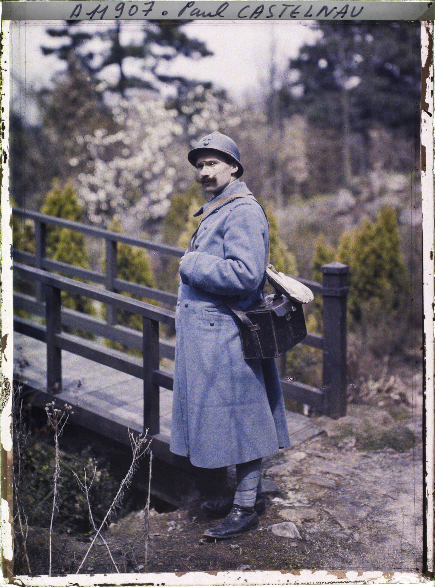 Image représentant Monsieur  https://musee-albert-kahn.s-museum.fr/home/NWQ2OTAwYzNmYjZlZTk1ZWQwODJmMjY4L2dlbmVyaWMtbm90aWNlLXRhYi9hdXRob3JpdHkvNjE3YTc5ZjVjZjhiODk2OGIzMzM3ZDIx/5d6900c3fb6ee95ed082f268/generic-notice-tab/authority/617a79eacf8b8968b3336511 Paul Castelnau
