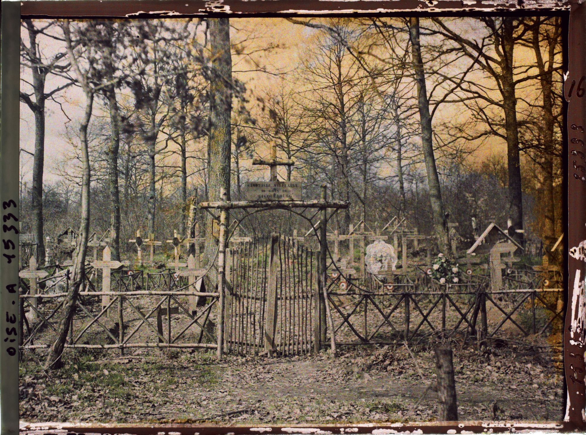 Image représentant France, , Guerre Cimetière Mme du Bois de Riquebourg
