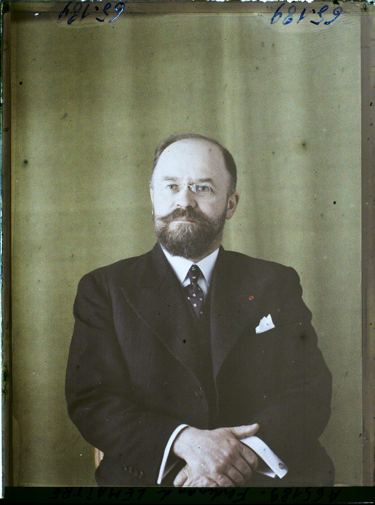 Image représentant https://musee-albert-kahn.s-museum.fr/home/NWQ2OTAwYzNmYjZlZTk1ZWQwODJmMjY4L2dlbmVyaWMtbm90aWNlLXRhYi9hdXRob3JpdHkvNjE3YTc5ZjVjZjhiODk2OGIzMzM3ZDIx/5d6900c3fb6ee95ed082f268/generic-notice-tab/authority/617a79ebcf8b8968b3337178 Monsieur Fernand Lemaître