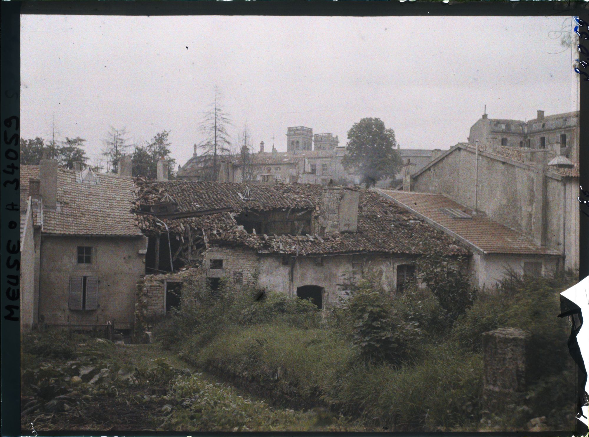Image représentant France, Verdun, Maison en ruines près de la Citadelle
