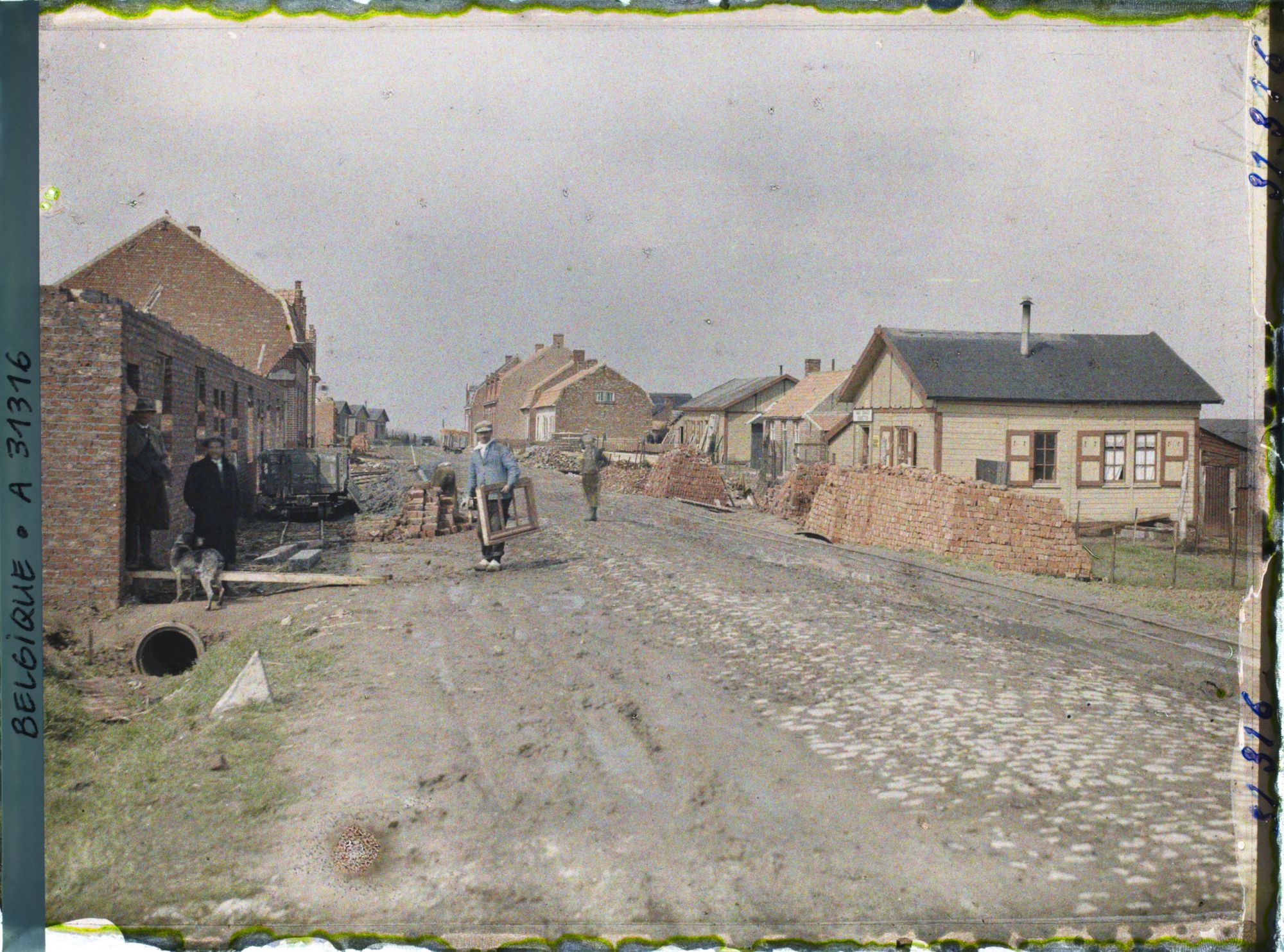 Image représentant Belgique, Wytschaete, Une rue