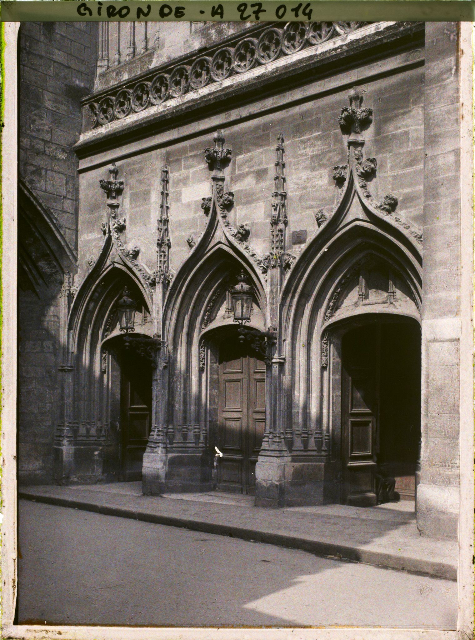 Image représentant La façade de l'église Saint-Eloi