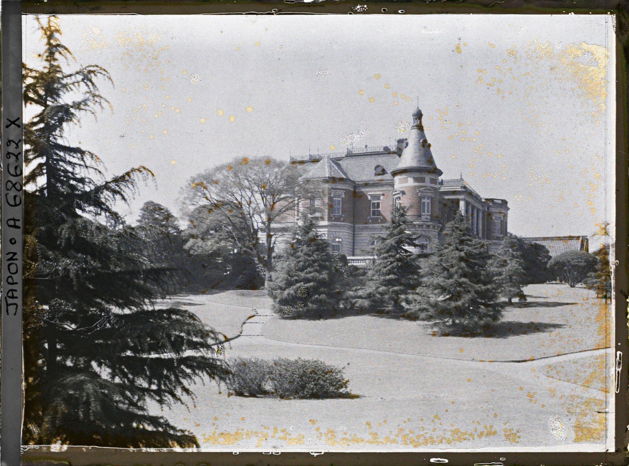 Image représentant Résidence du prince Kuni : côté jardin