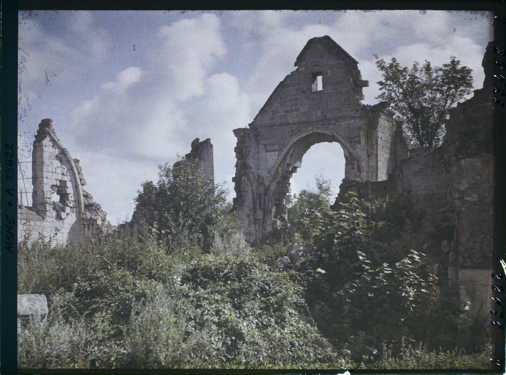 Image représentant France, Les ruines de l'Eglise
