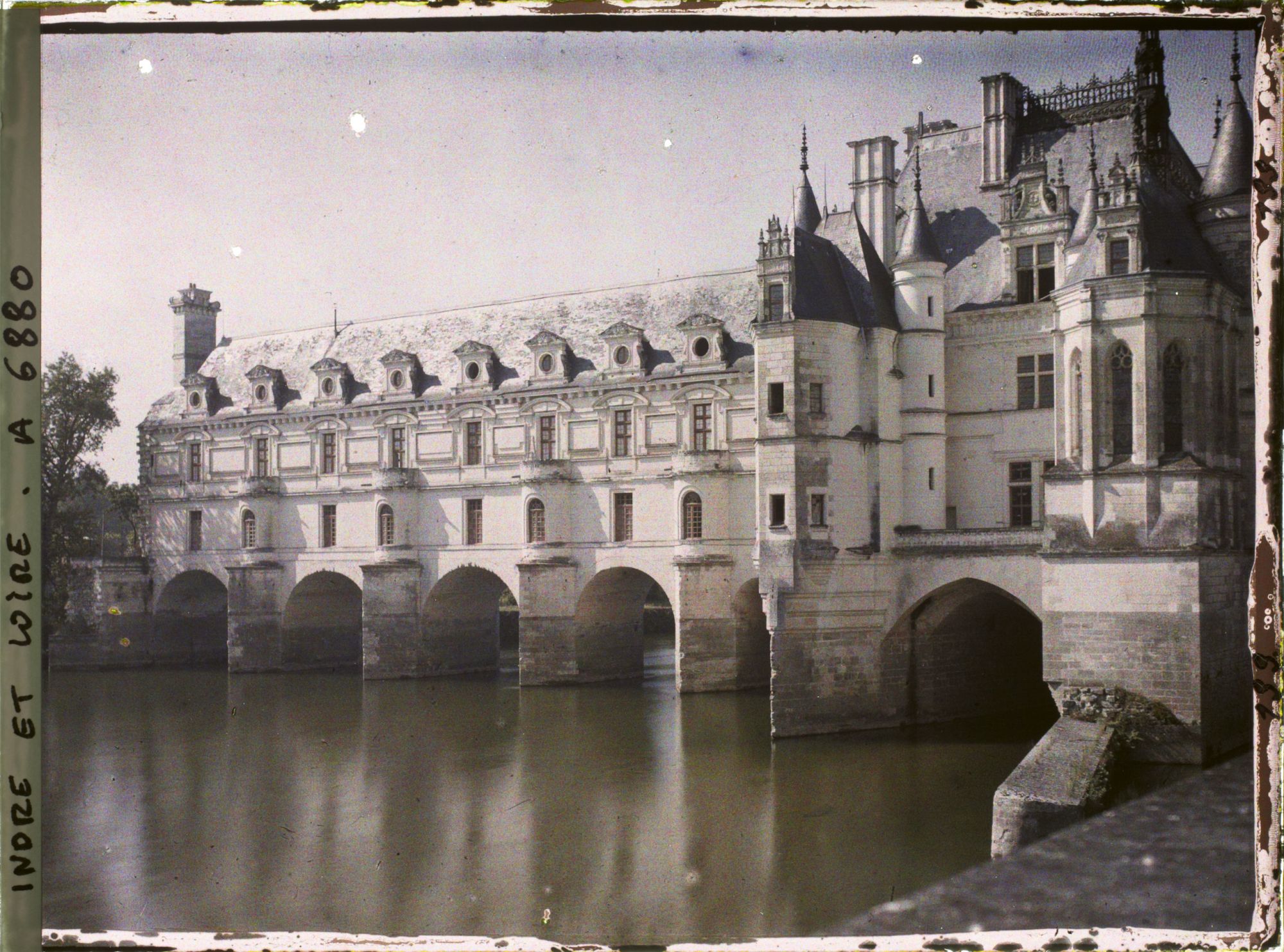 Image représentant Le château construit au dessus du Cher