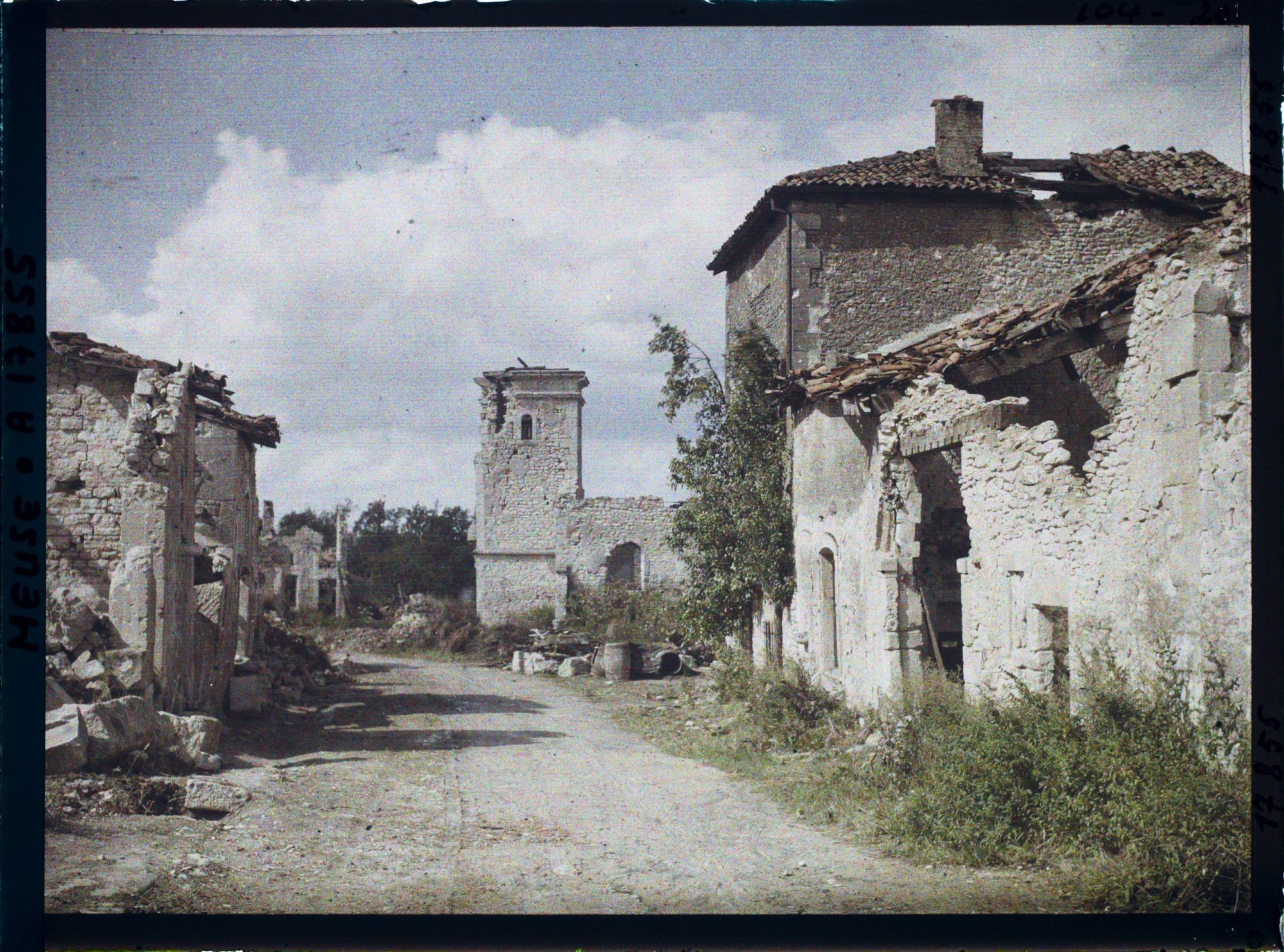 Image représentant France, Watronville, Le chemin de l'Eglise